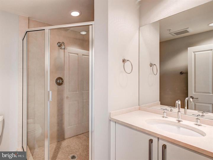 THE RITZ-CARLTON RESIDENCES - Residential