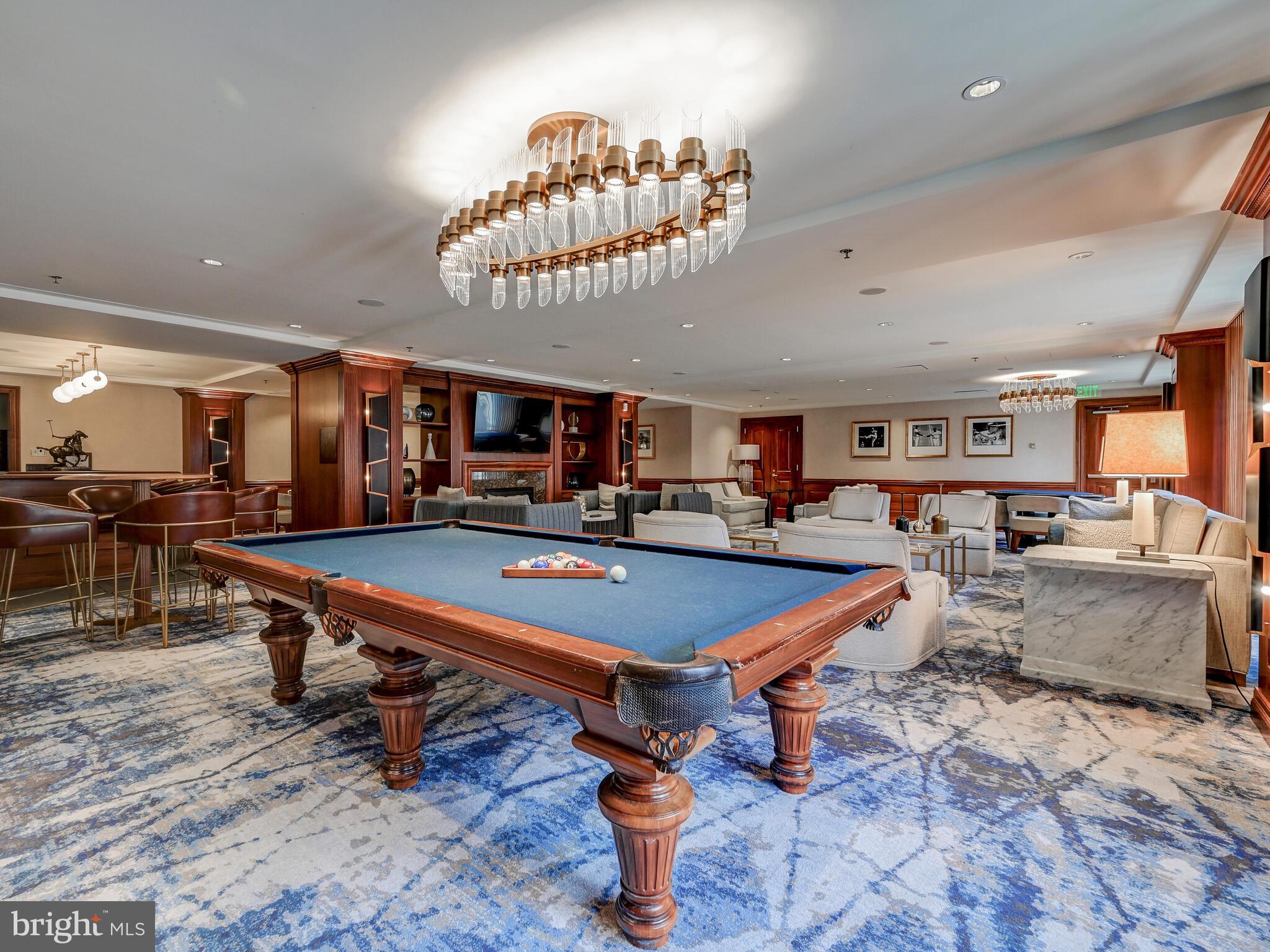 THE RITZ-CARLTON RESIDENCES - Residential