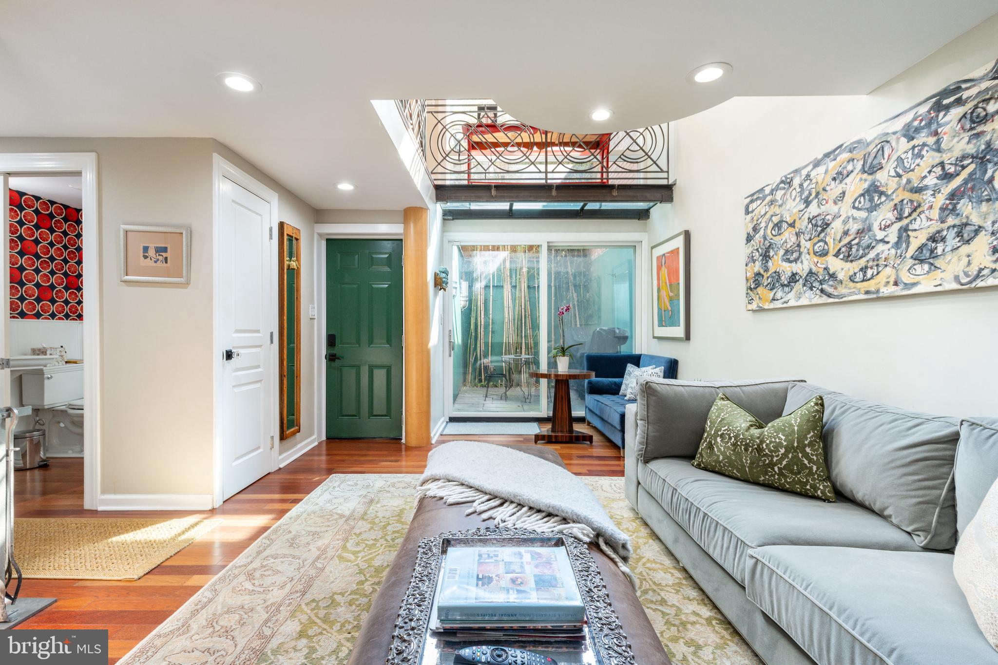 WASHINGTON SQ WEST - Residential