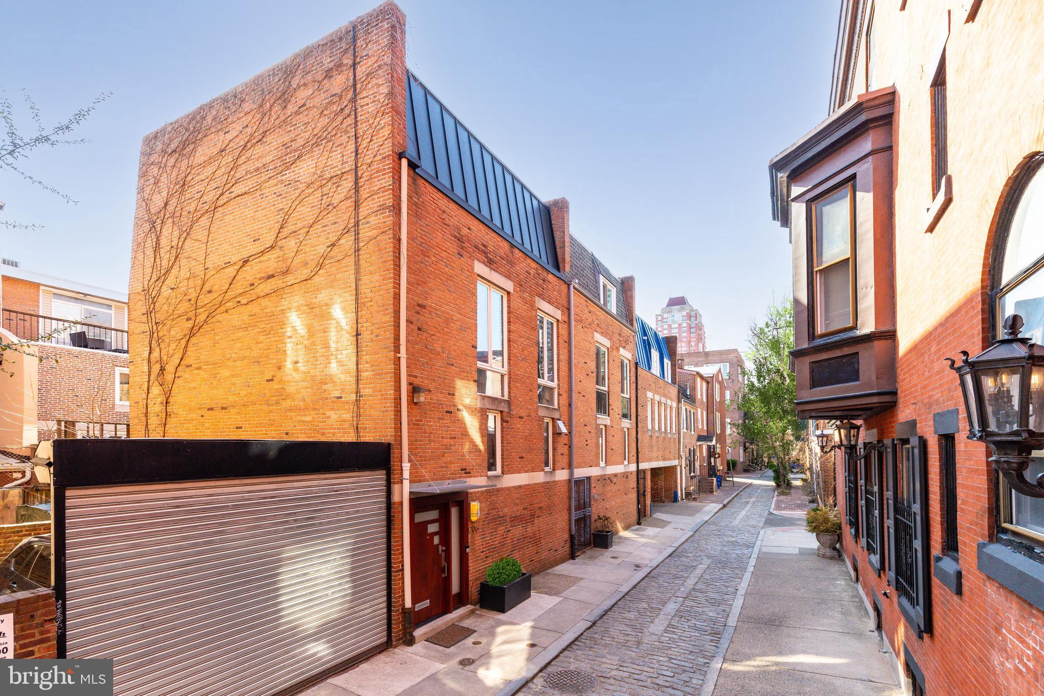 WASHINGTON SQ WEST - Residential