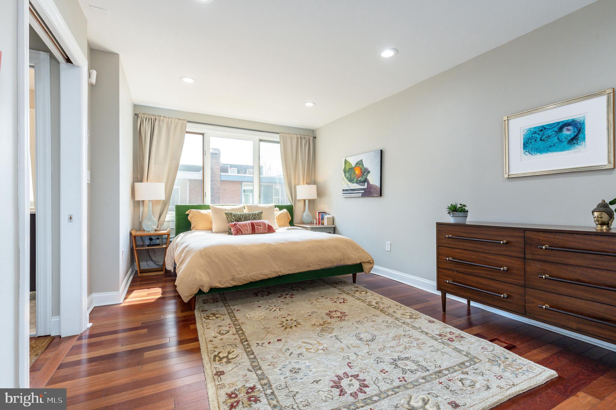 WASHINGTON SQ WEST - Residential