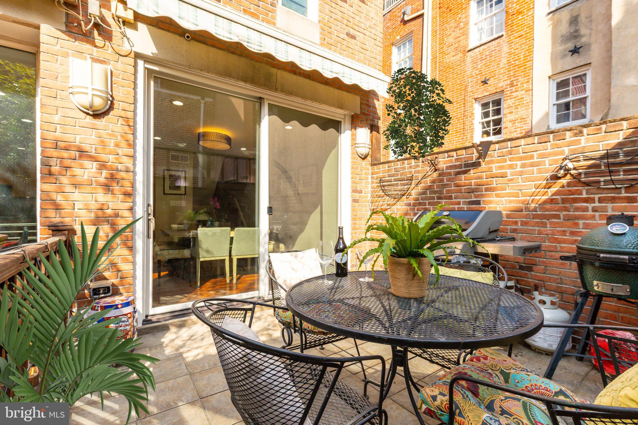 WASHINGTON SQ WEST - Residential