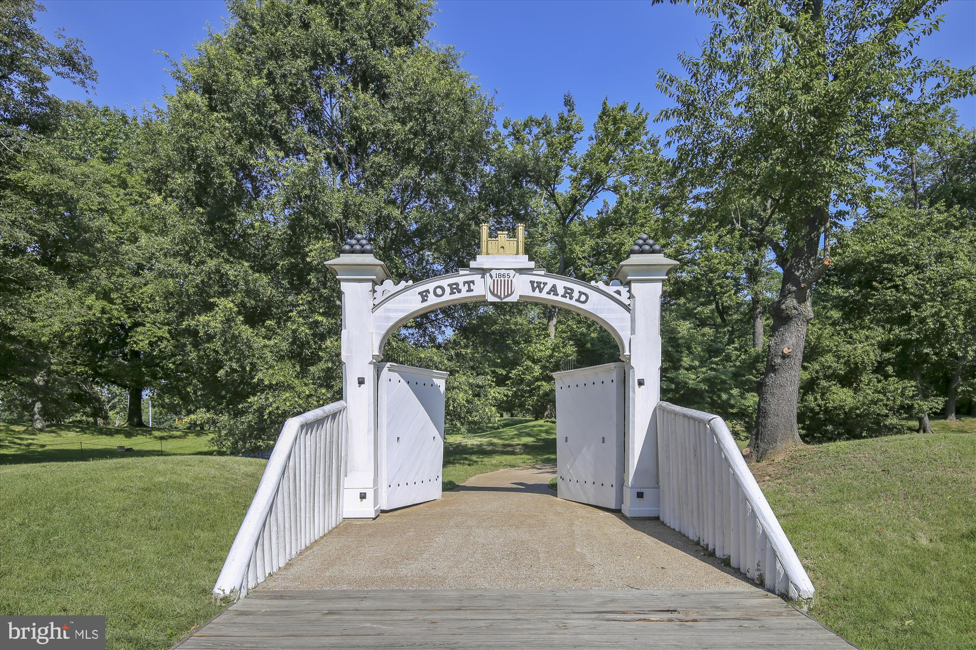 PARC EAST - Residential Lease