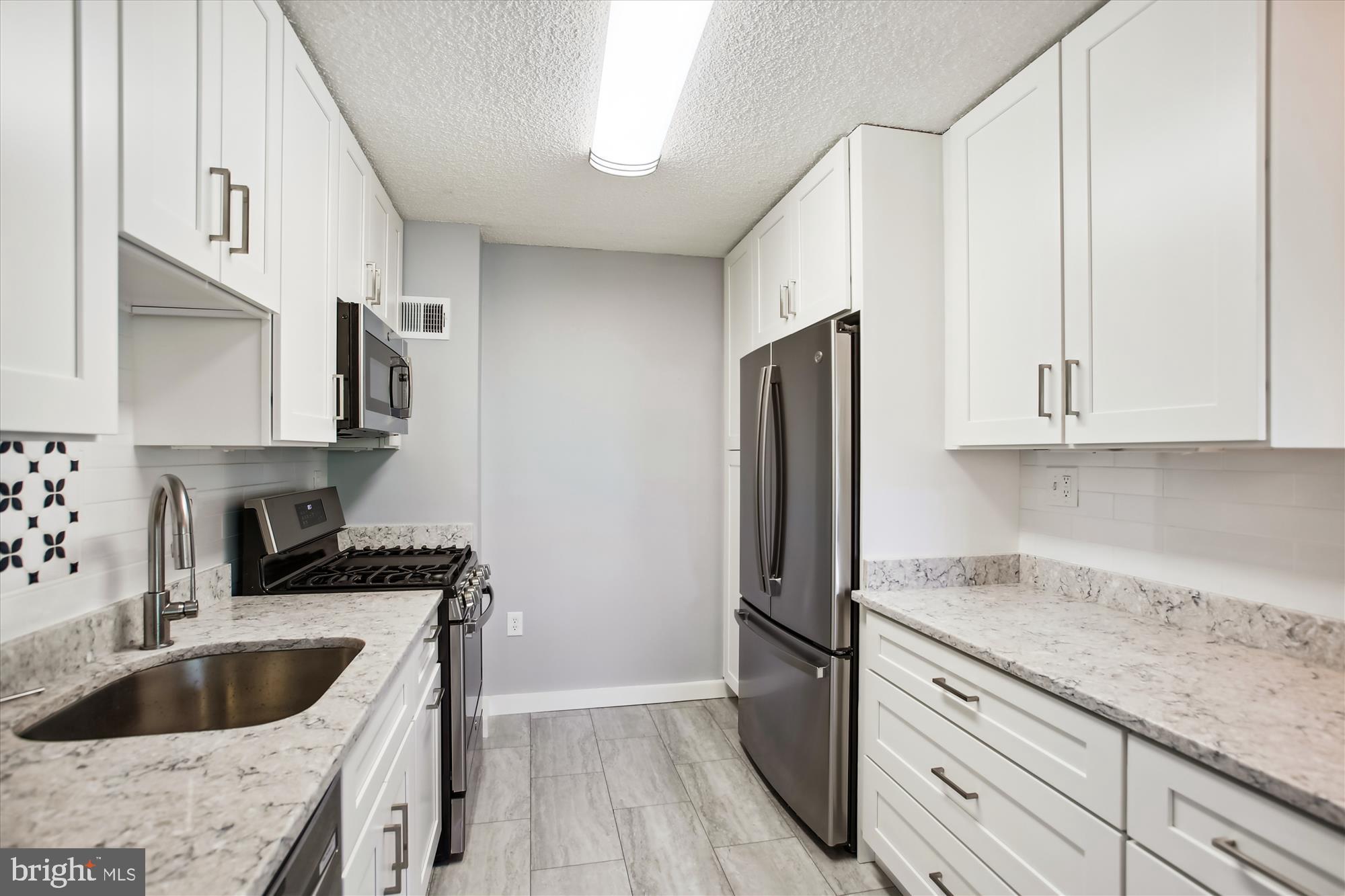 PARC EAST - Residential Lease