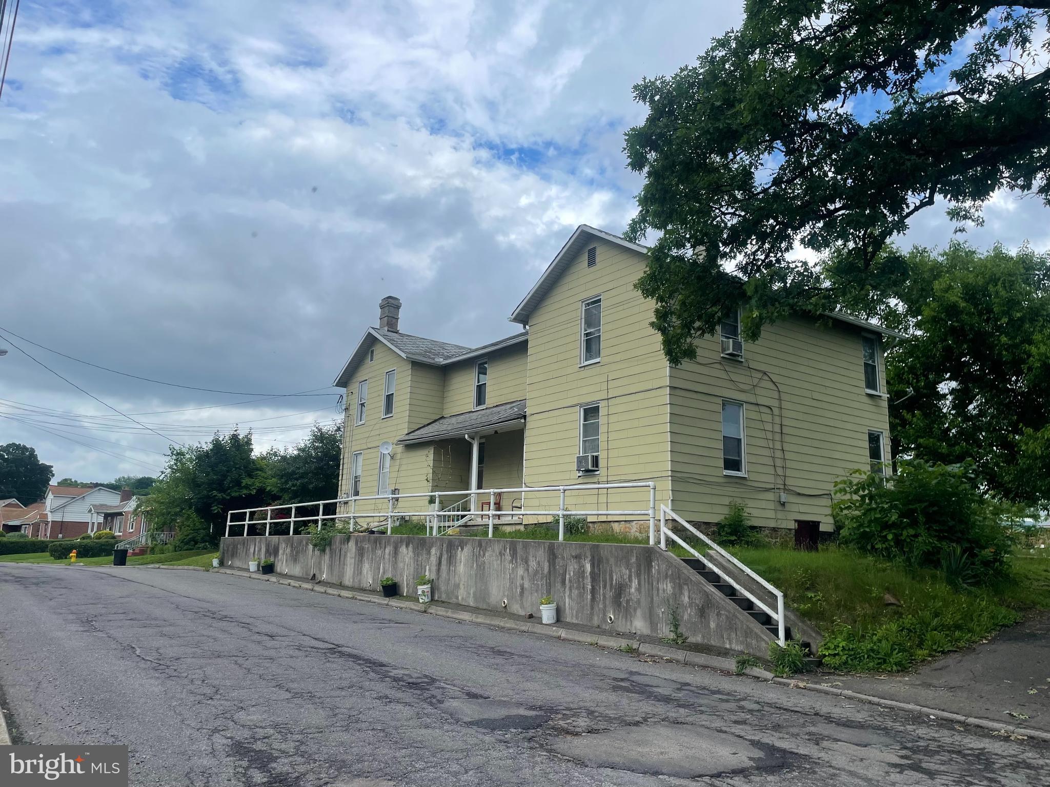 52 WEMPE DRIVE