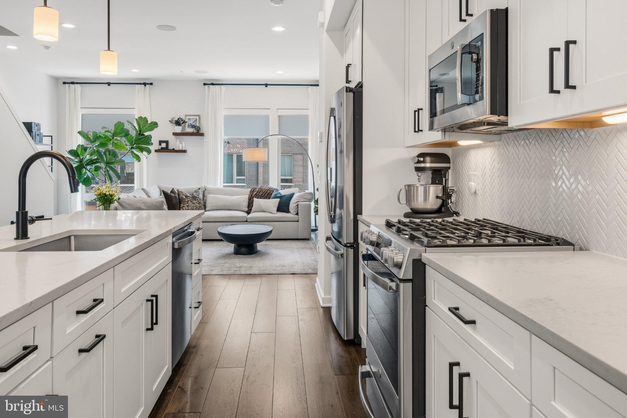 NORTHBANK - Residential