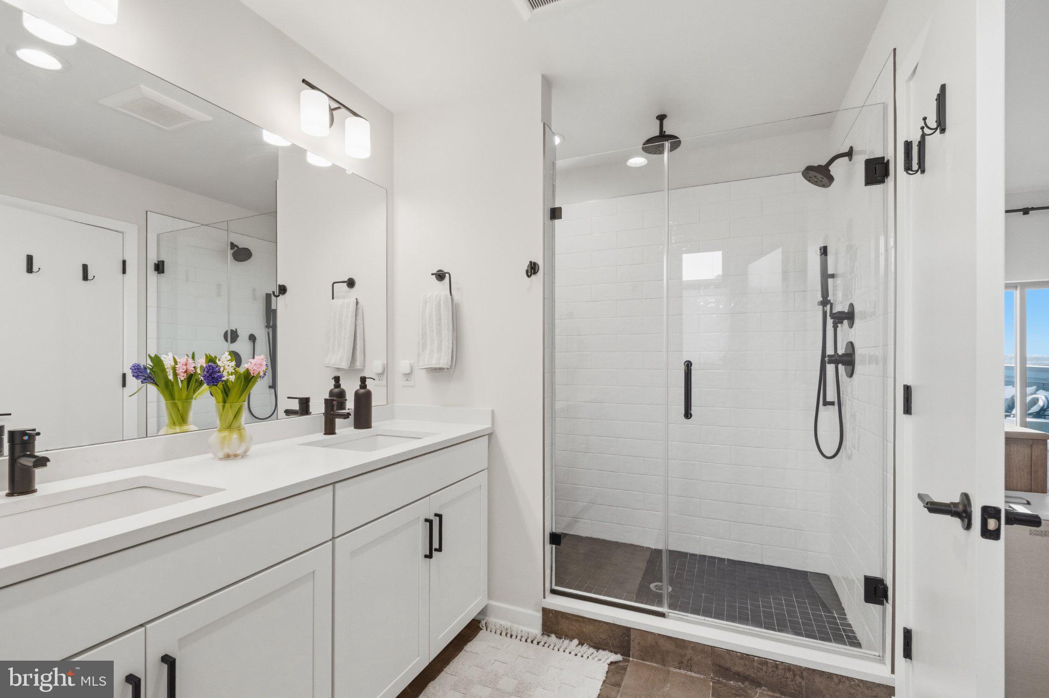 NORTHBANK - Residential