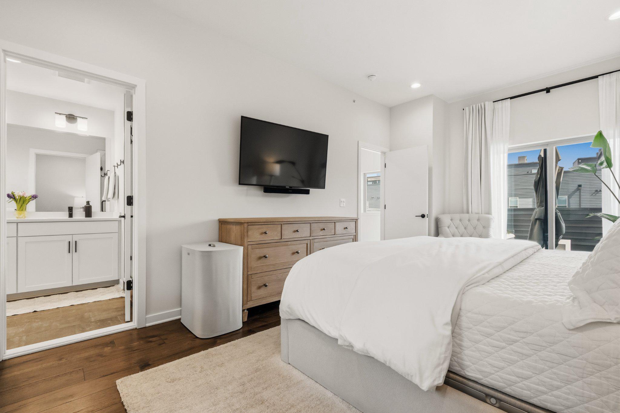 NORTHBANK - Residential