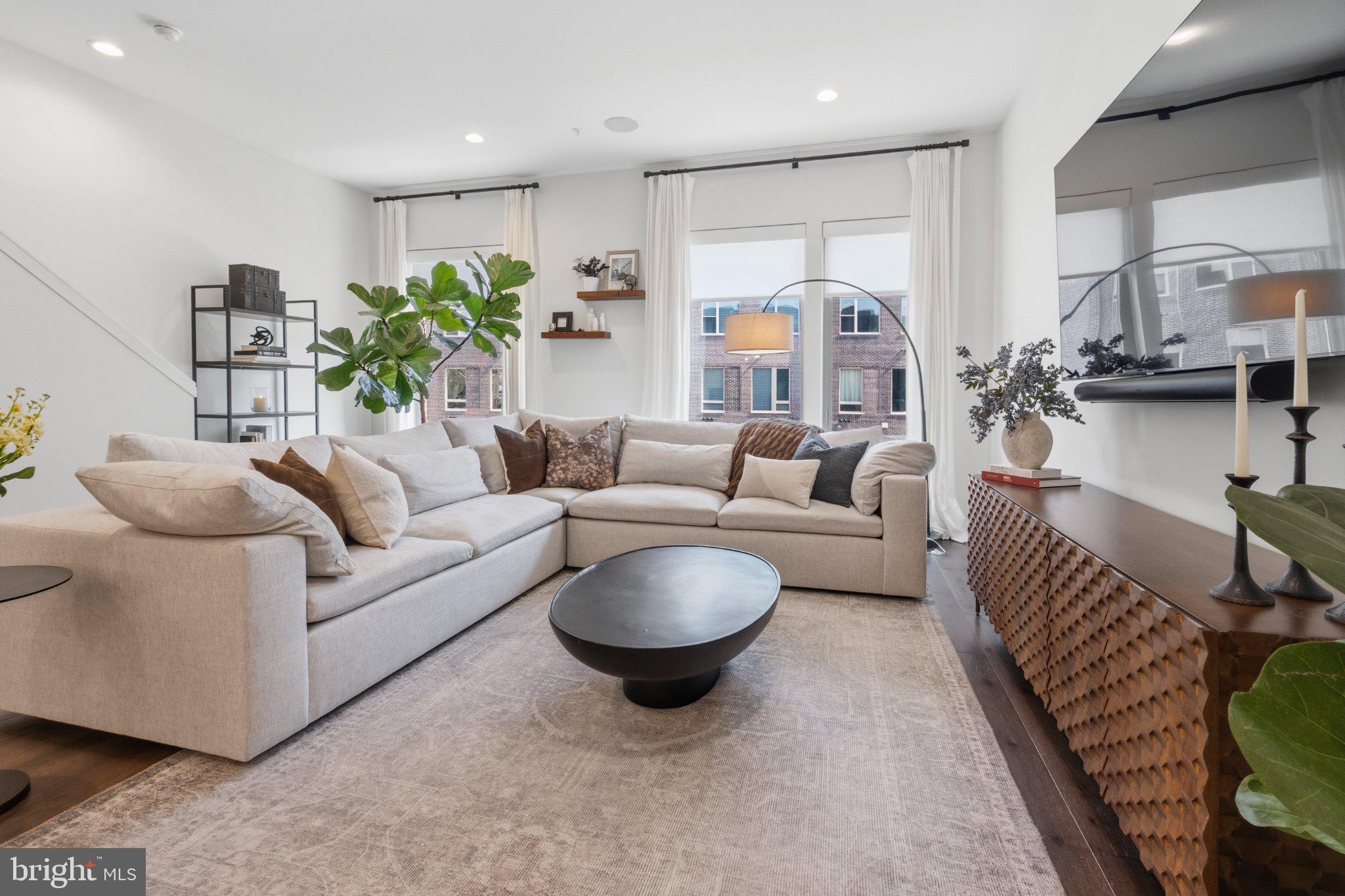 NORTHBANK - Residential