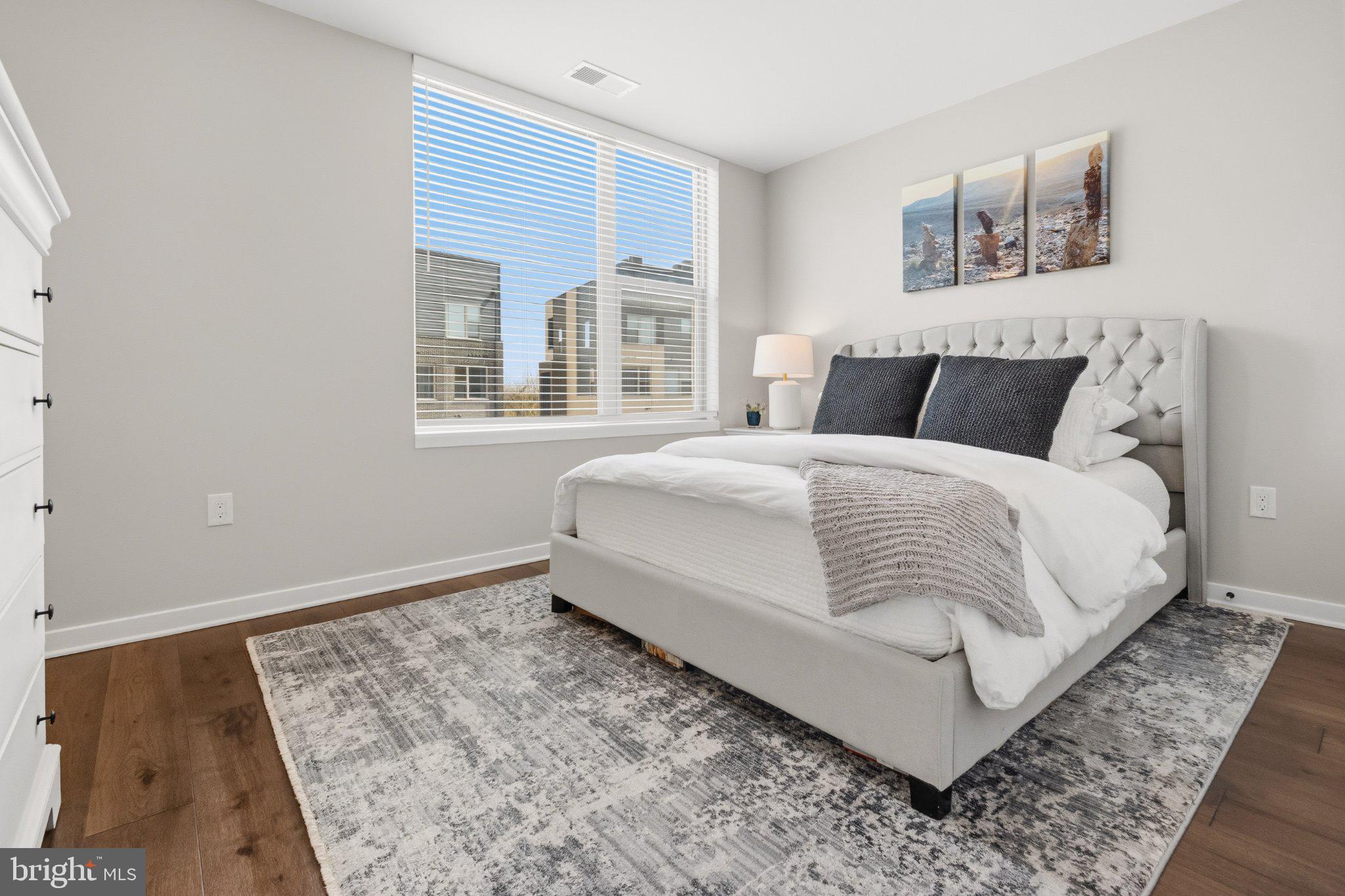 NORTHBANK - Residential