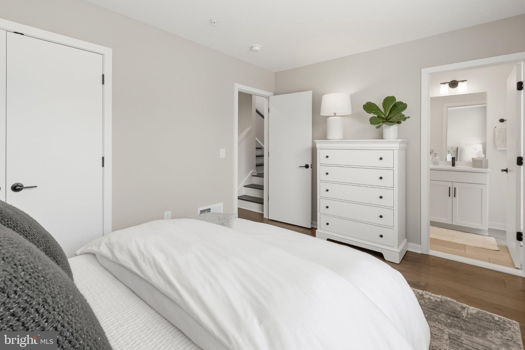 NORTHBANK - Residential