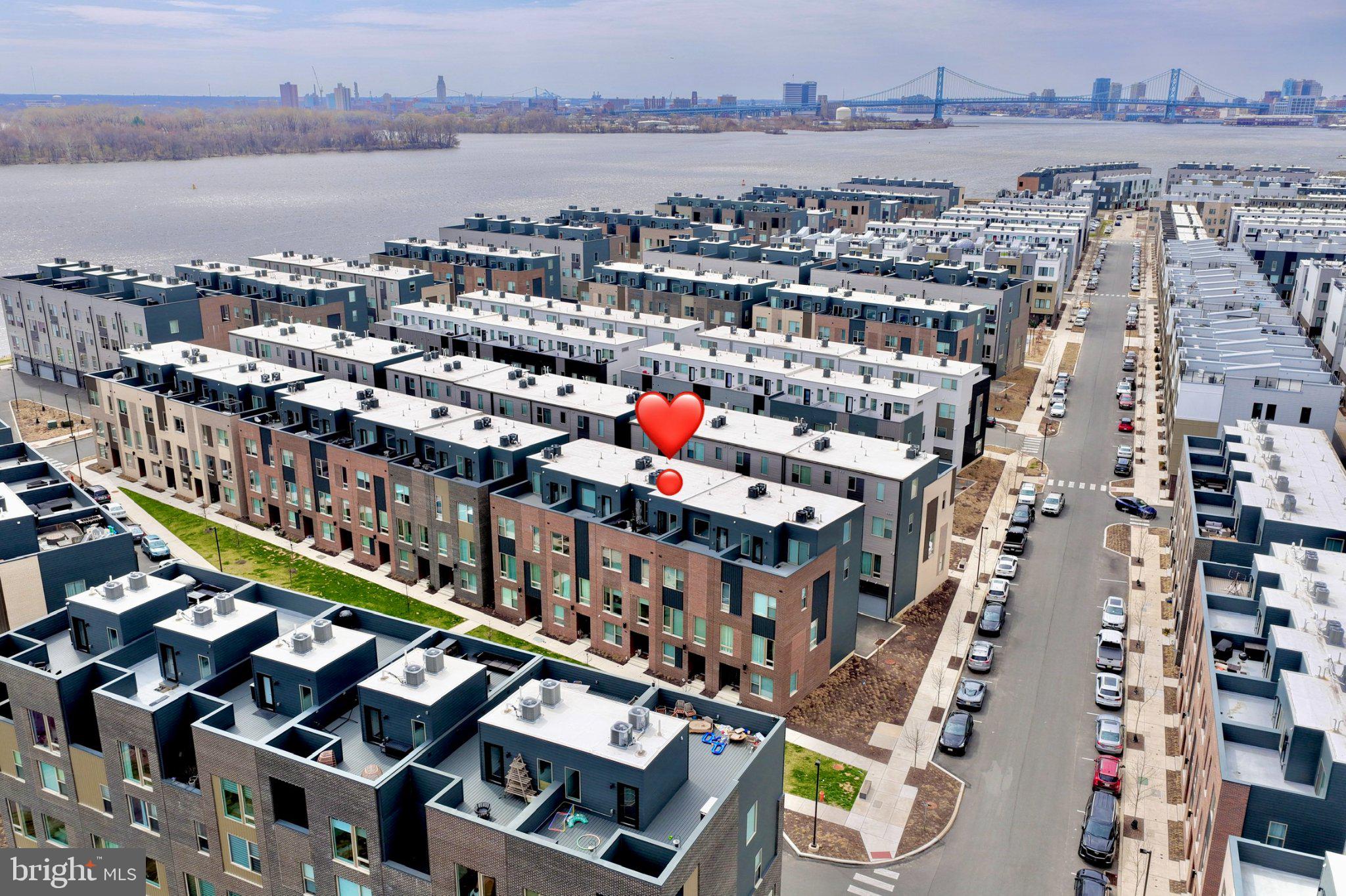 NORTHBANK - Residential