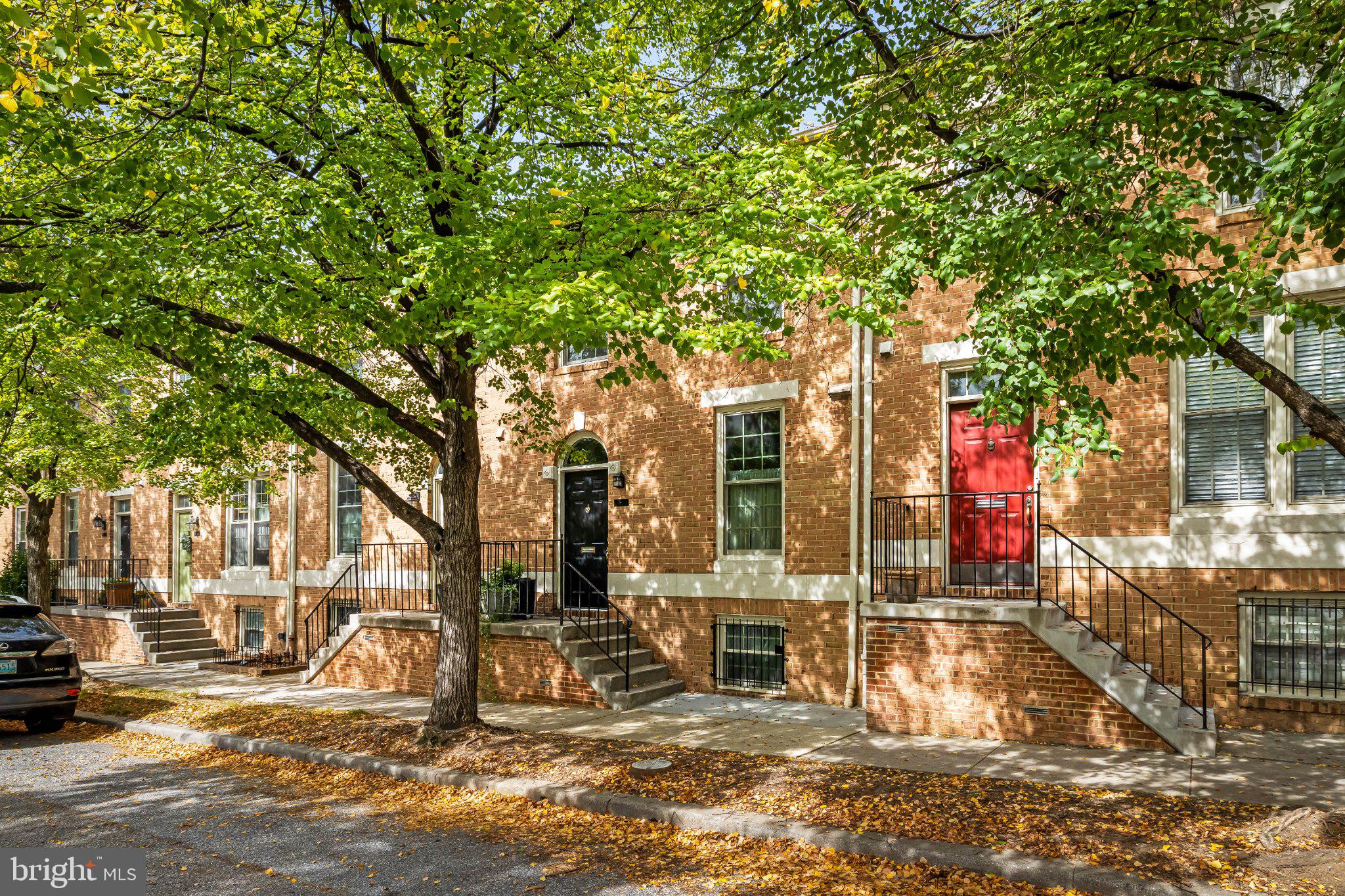 2808 ELLIOTT STREET