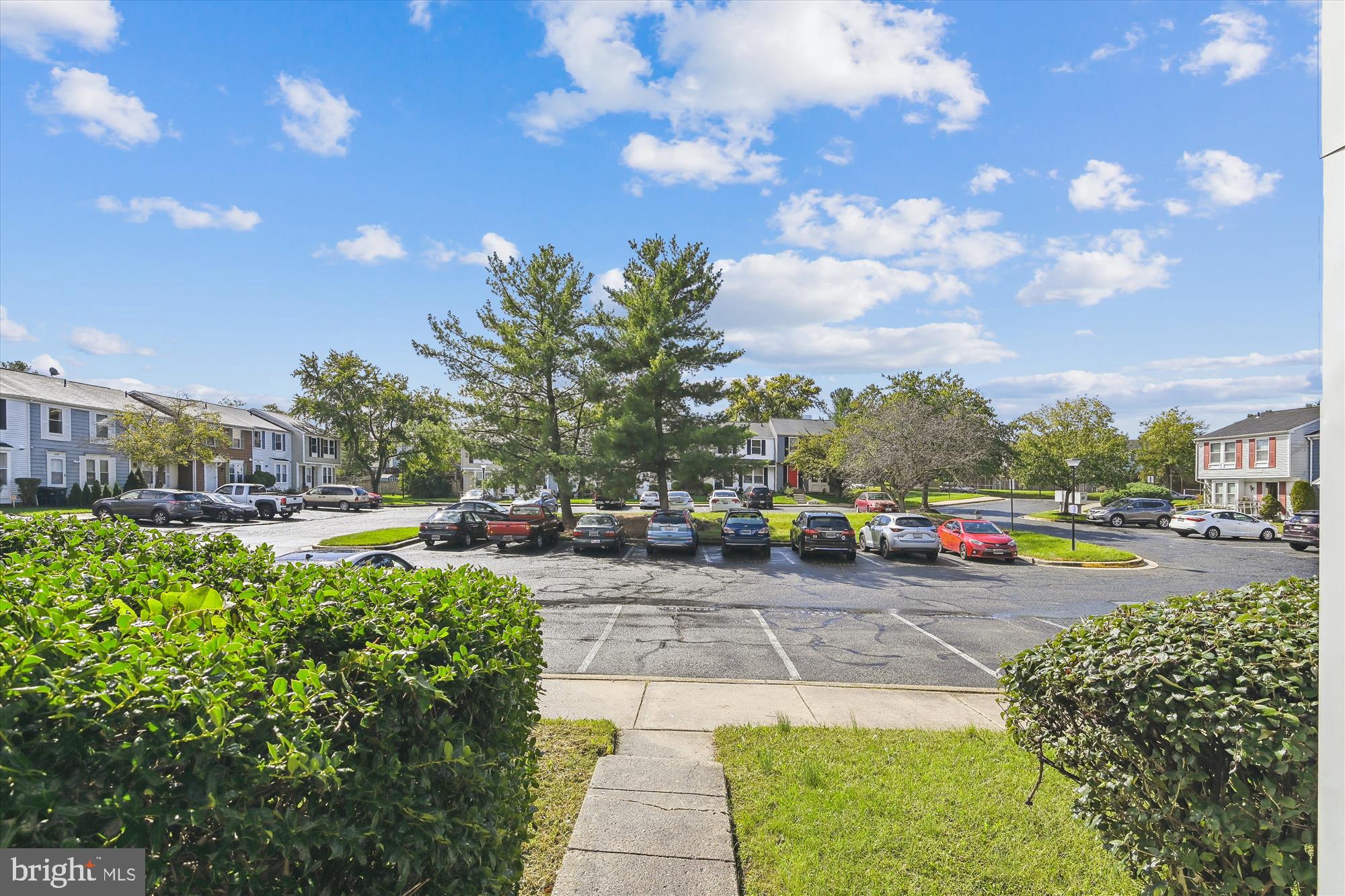 CALVERTON TOWNES - Residential Lease