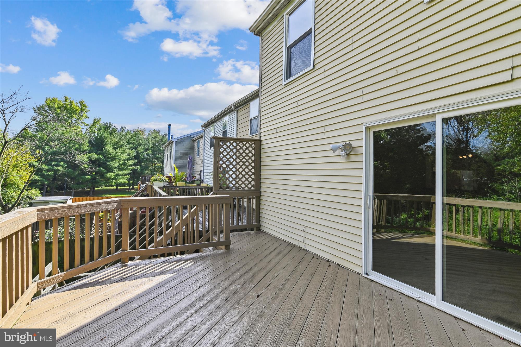 CALVERTON TOWNES - Residential Lease