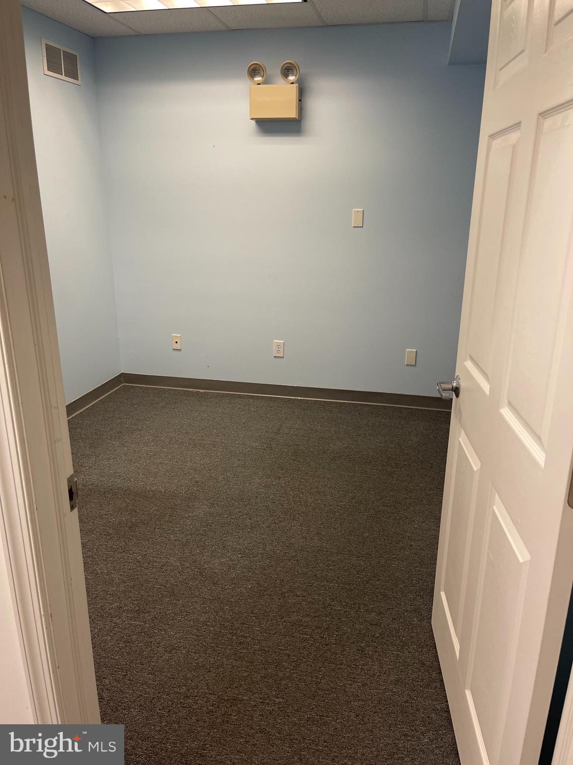 EVANSBURG - Commercial Lease