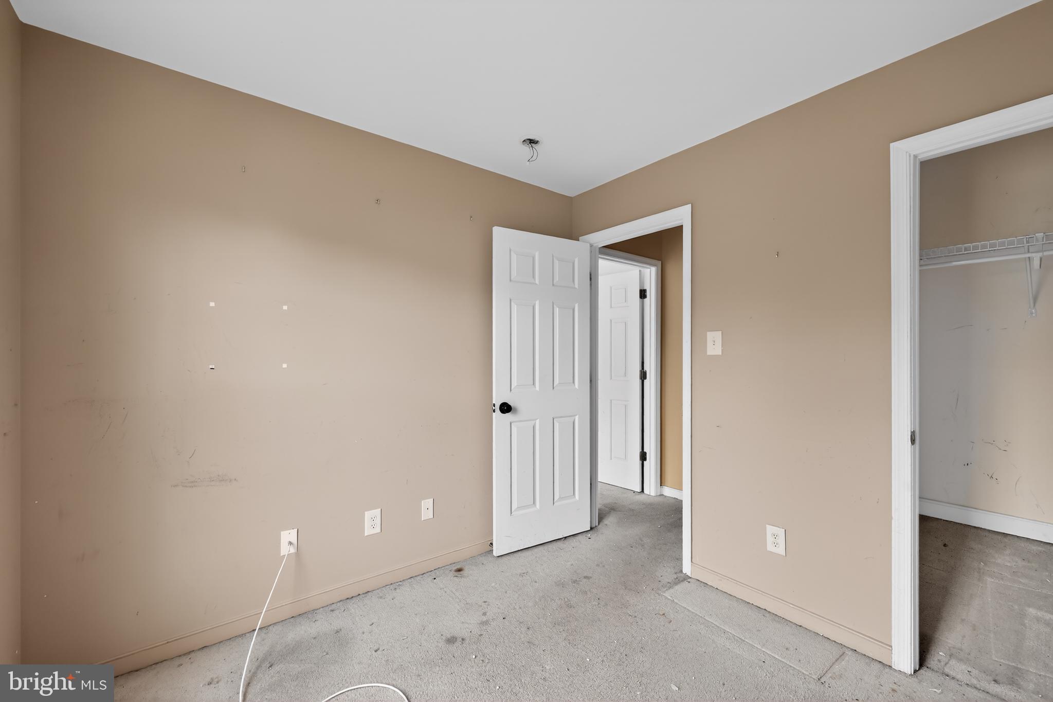 HOLLYBROOK TOWNHOUSES - Residential