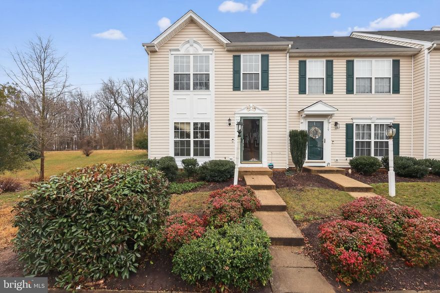 Looking for a home with potential? This charming end-unit townhome is perfect for buyers willing to put in a little work and make it their own. With 3 bedrooms, 3 bathrooms, and over 1,400 square feet, the layout offers plenty of space to customize. Outside, enjoy beautiful landscaping and a fenced backyard, ideal for relaxing or entertaining. A wonderful opportunity to create a home you’ll love while building instant equity.