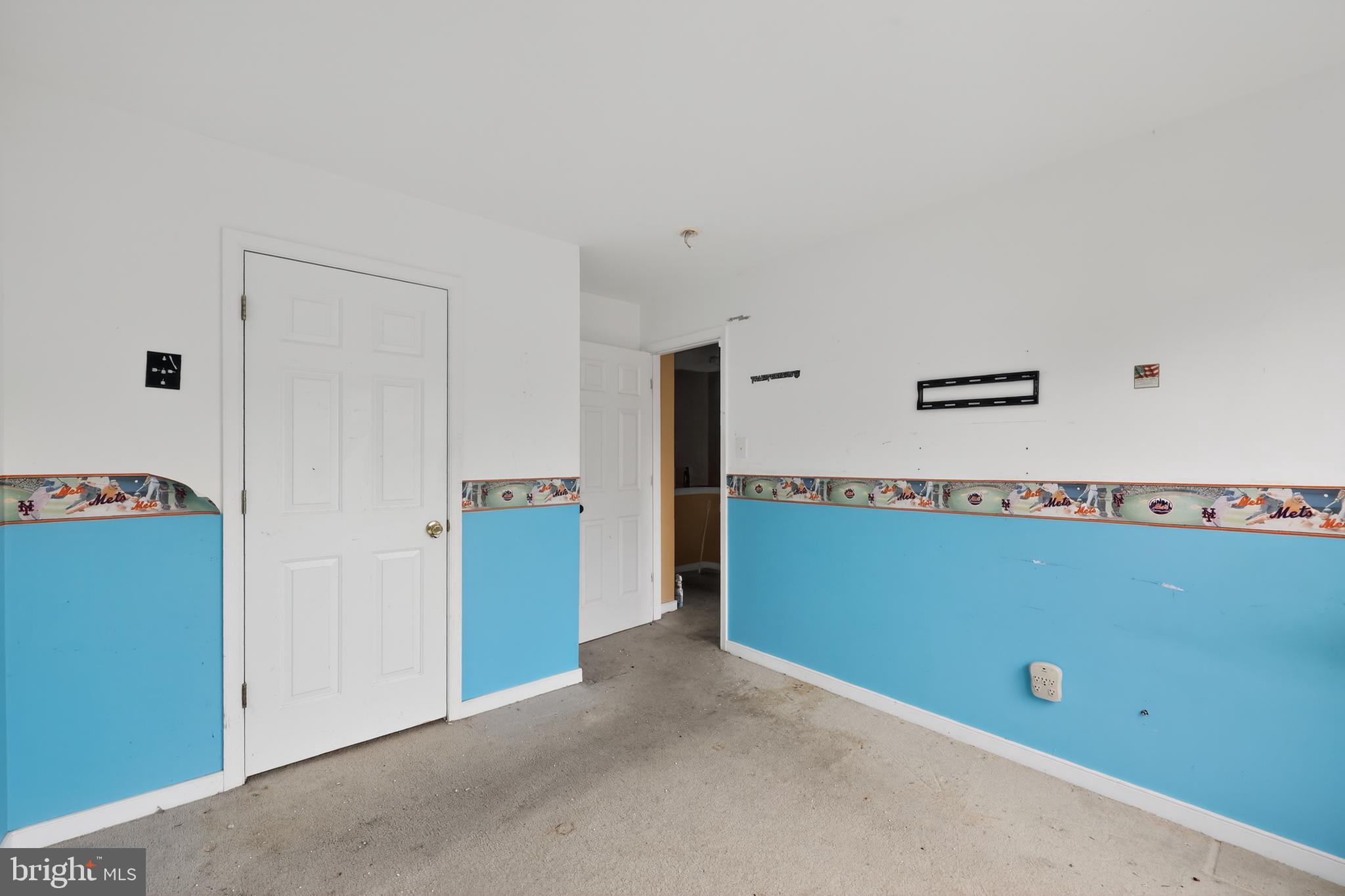 HOLLYBROOK TOWNHOUSES - Residential