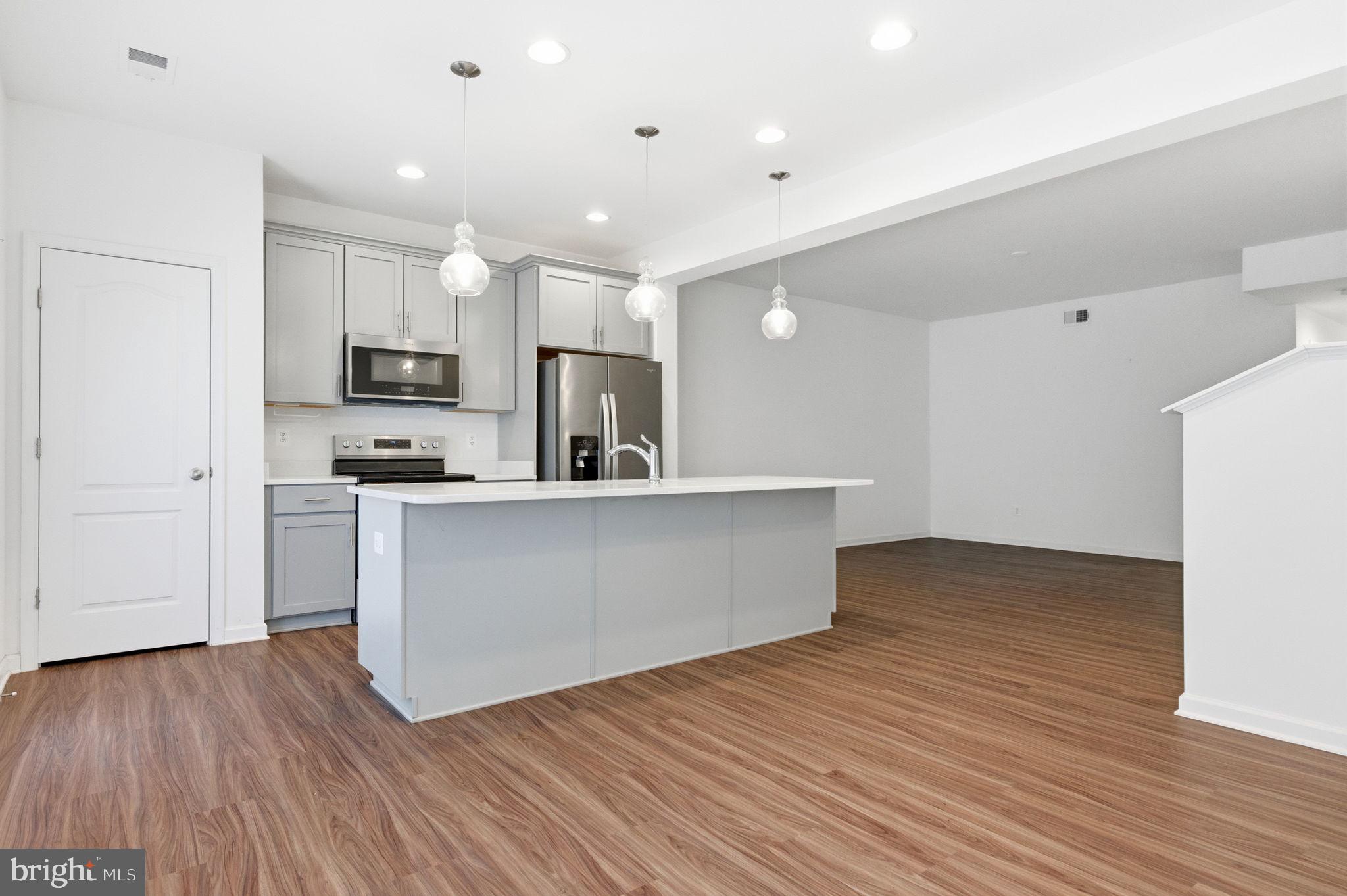 MCCAULEY CROSSING - Residential