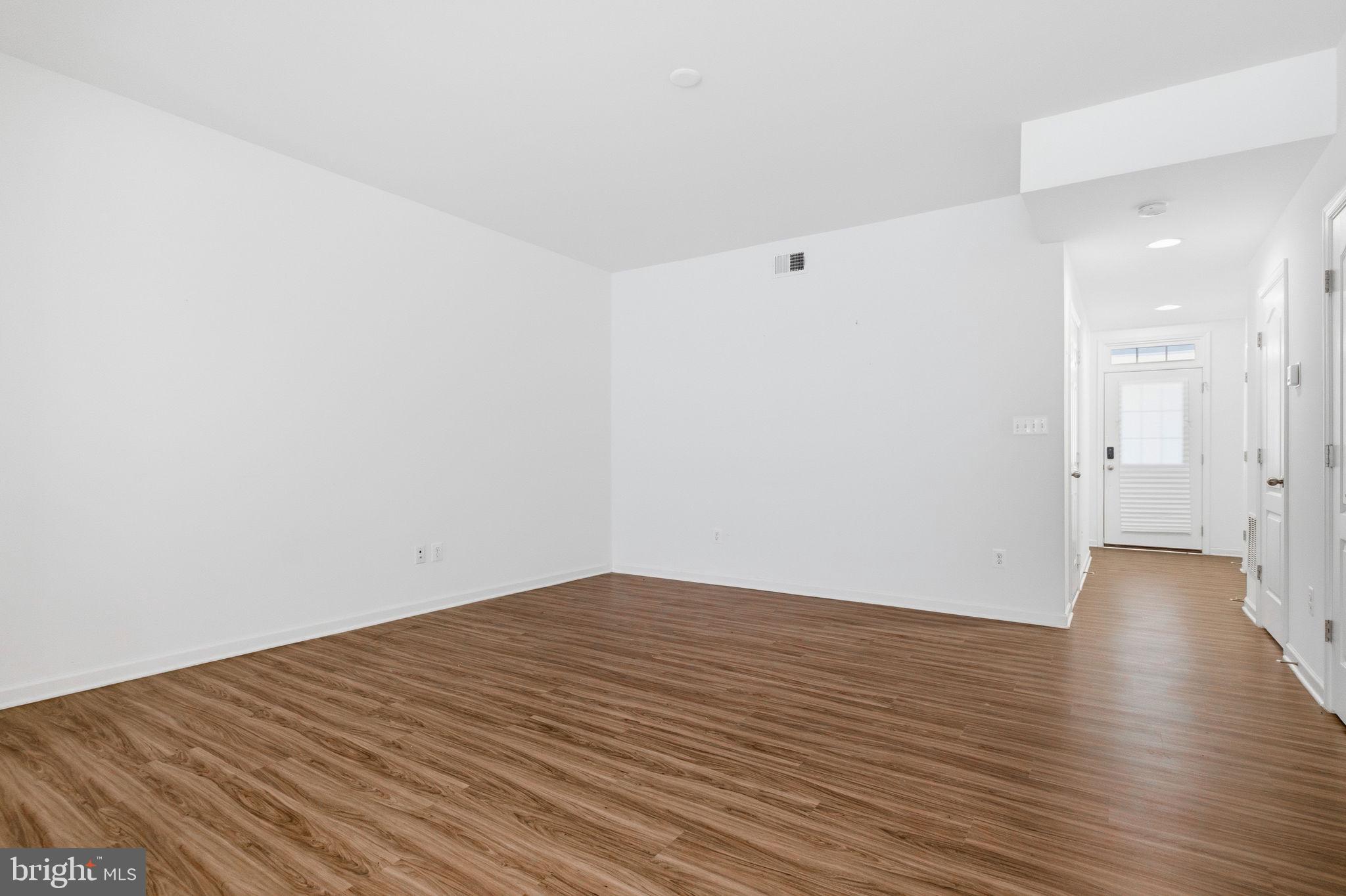 MCCAULEY CROSSING - Residential