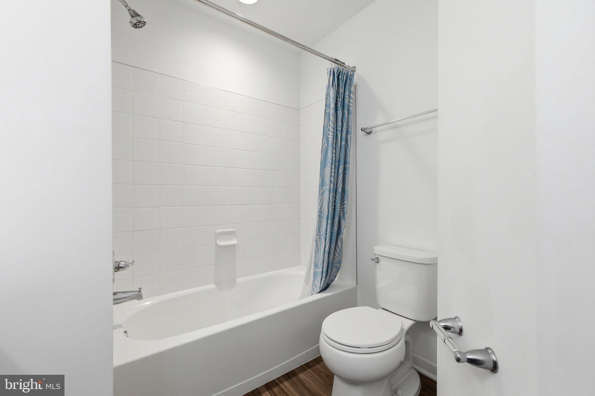 MCCAULEY CROSSING - Residential