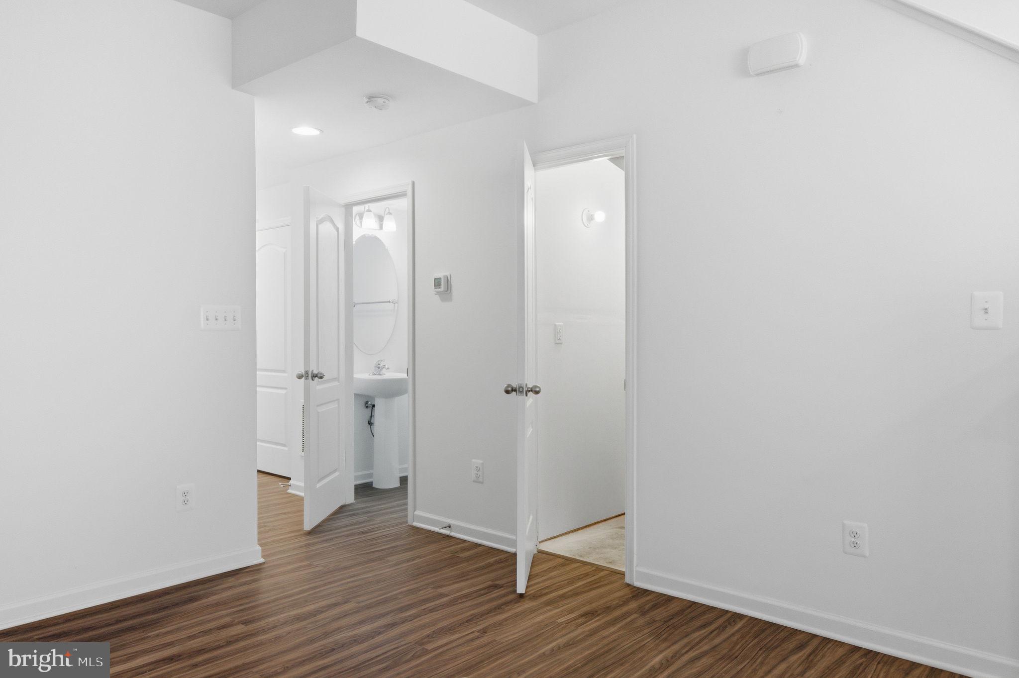 MCCAULEY CROSSING - Residential