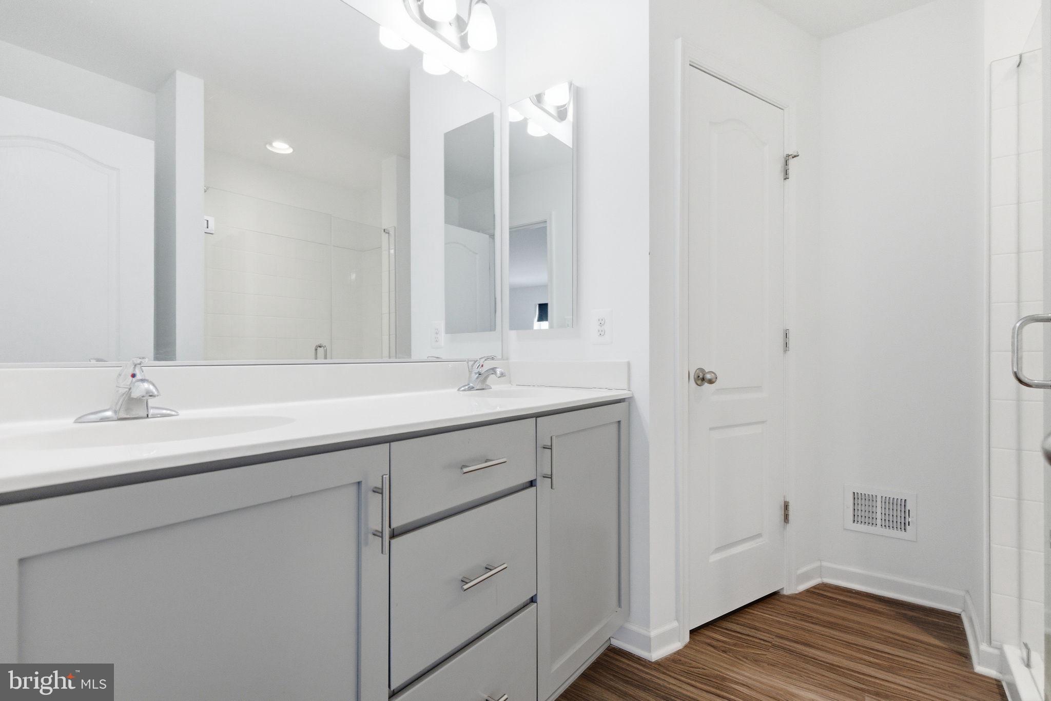 MCCAULEY CROSSING - Residential