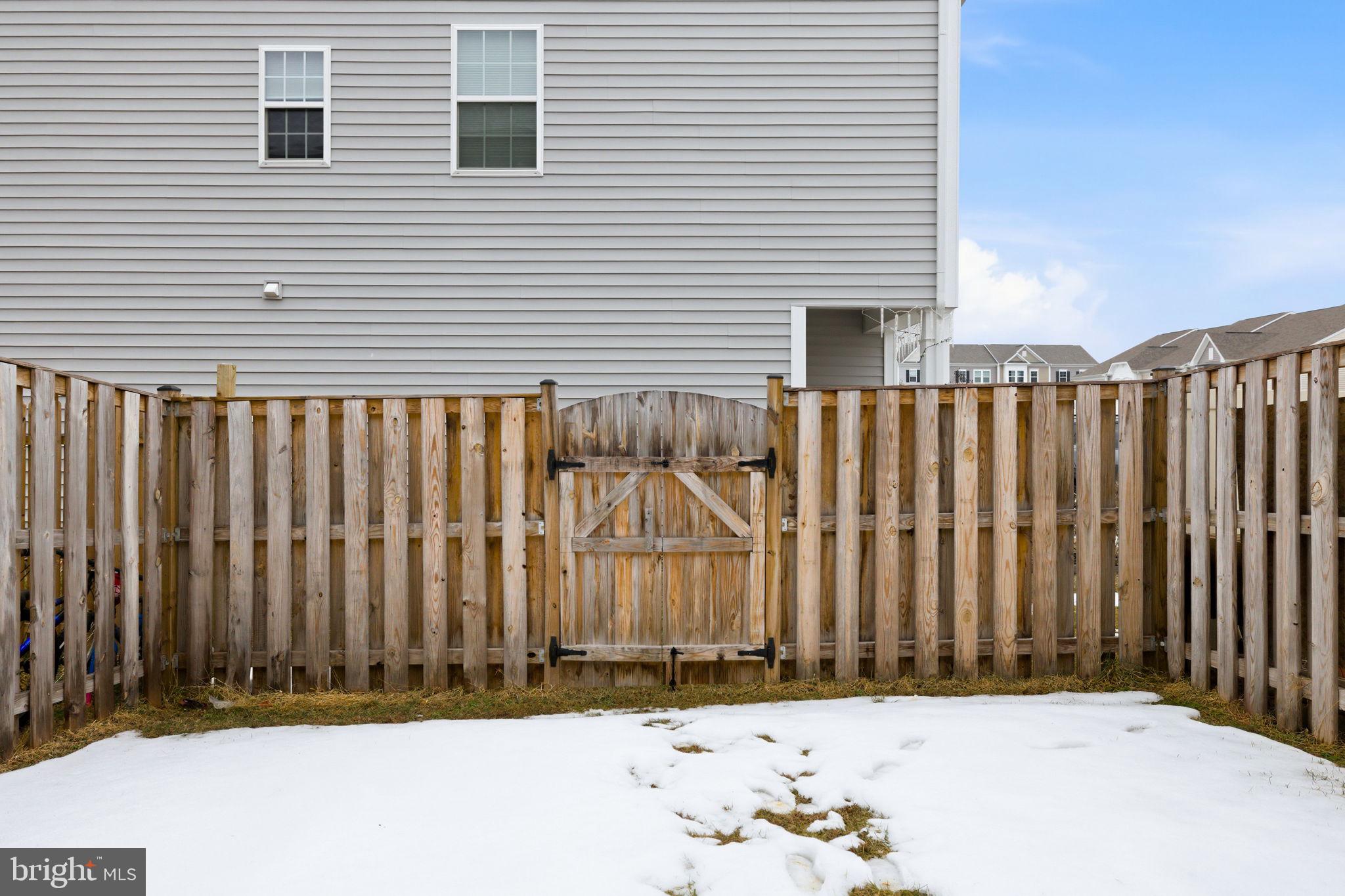 MCCAULEY CROSSING - Residential