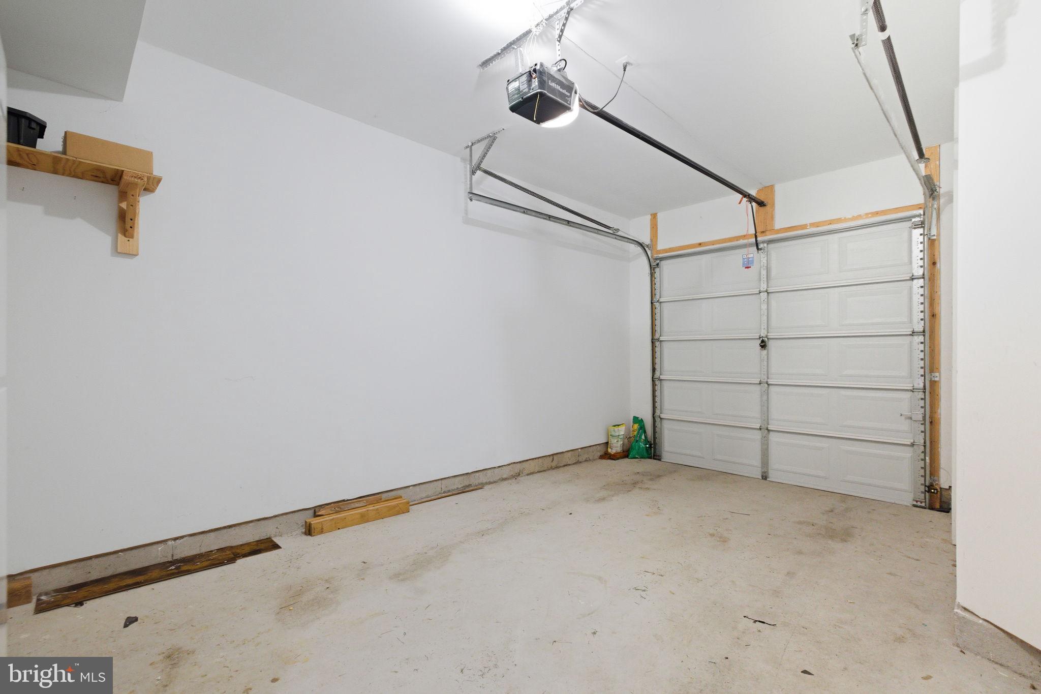 MCCAULEY CROSSING - Residential