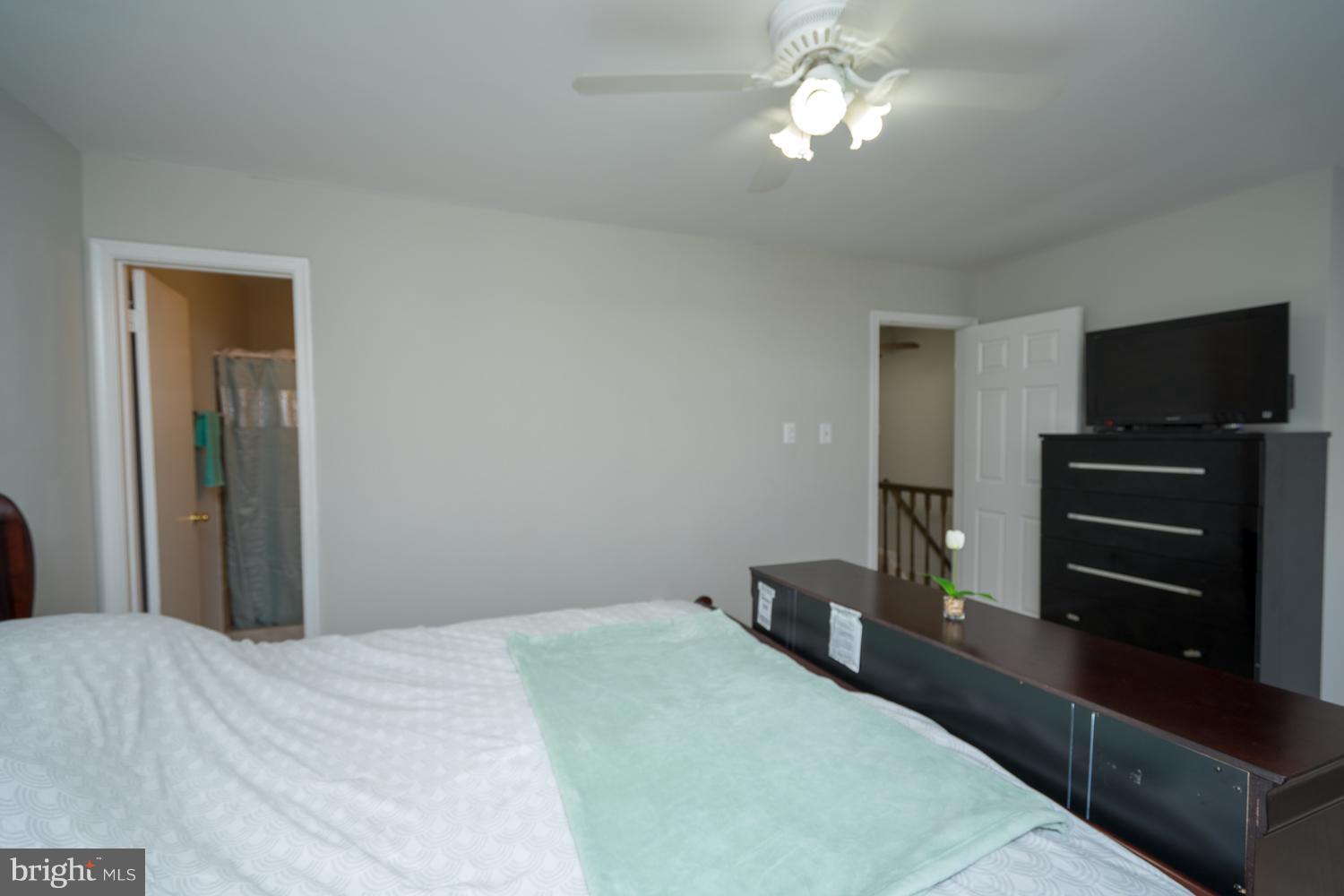 TOWNS OF FOREST HILLS - Residential