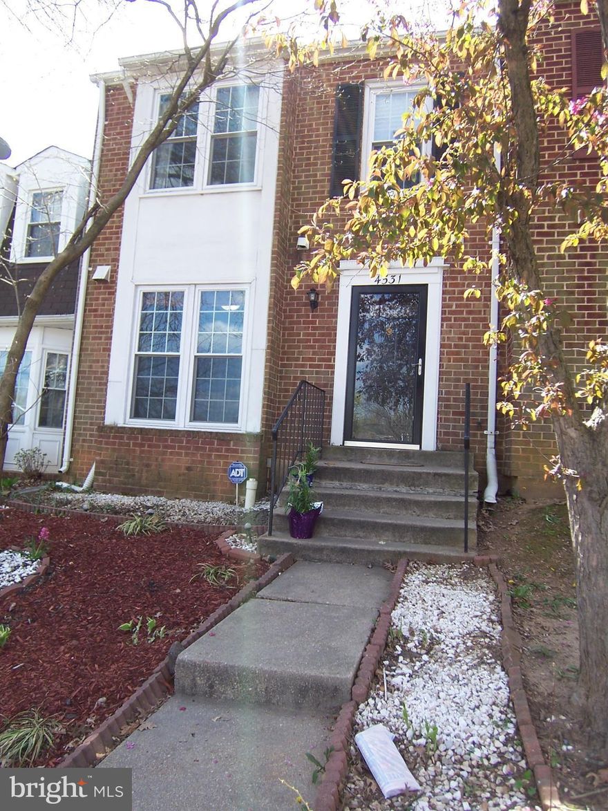 Newer energy windows + SGD + sound deadening with lifetime warranty. New neutral carpet 2017. New AC 2015. Many upgrades to great starter home w good schools. Around corner to tot-lot, fenced yard in quiet cul-de-sac. 3 miles to Potomac Mills, near lots of shopping. 15 mins to VRE station. Commuter bus stops around the corner.  Large LR & DR, 1 yr warranty, Extra storage in attic. Low monthly fee.