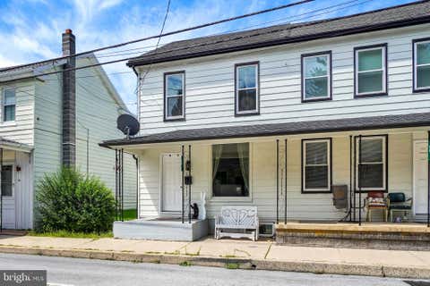 Townhouse For Sale - 46 S York Street<br/> ETTERS, PA 17319