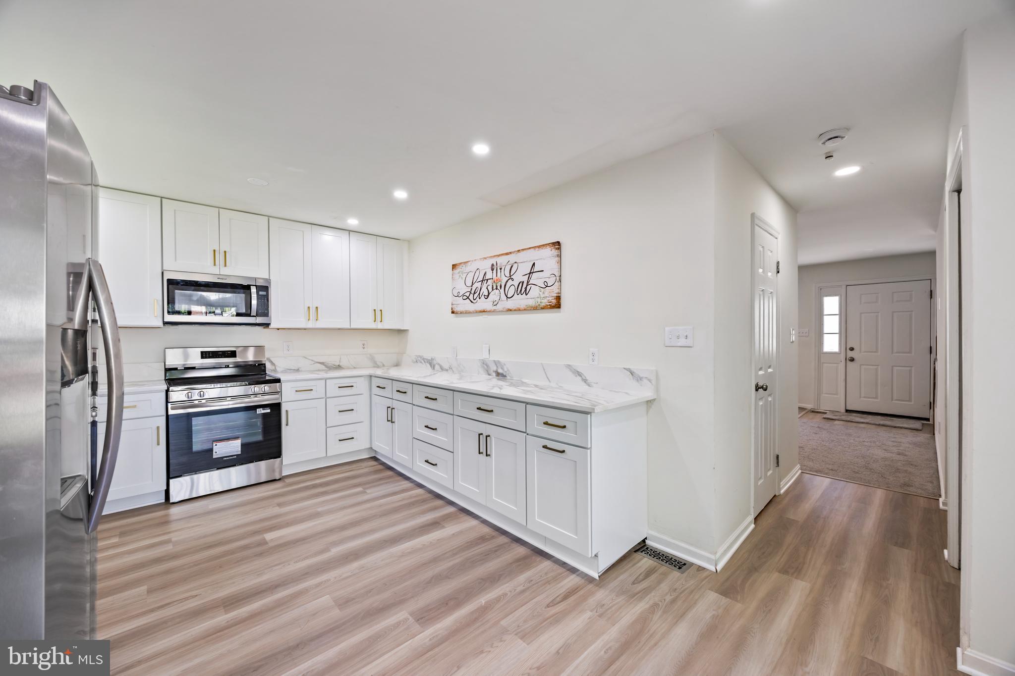 OAKWOOD VILLAGE CONDO - Residential Lease