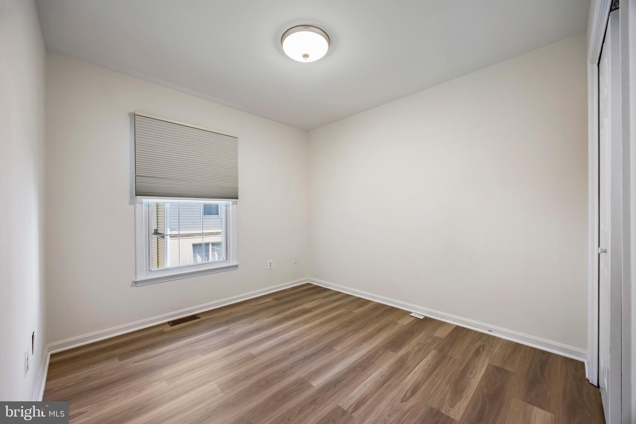 OAKWOOD VILLAGE CONDO - Residential Lease