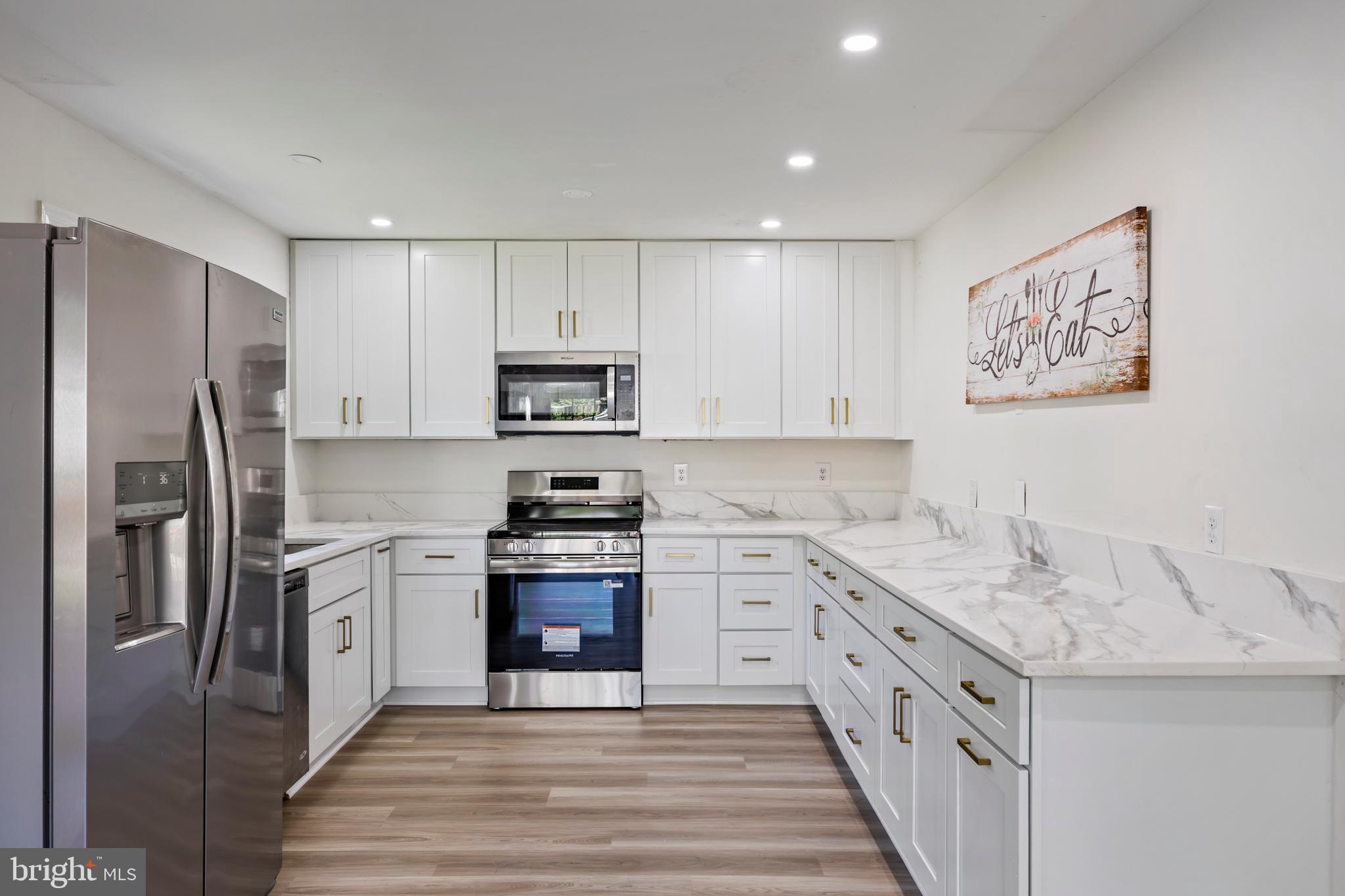 OAKWOOD VILLAGE CONDO - Residential Lease