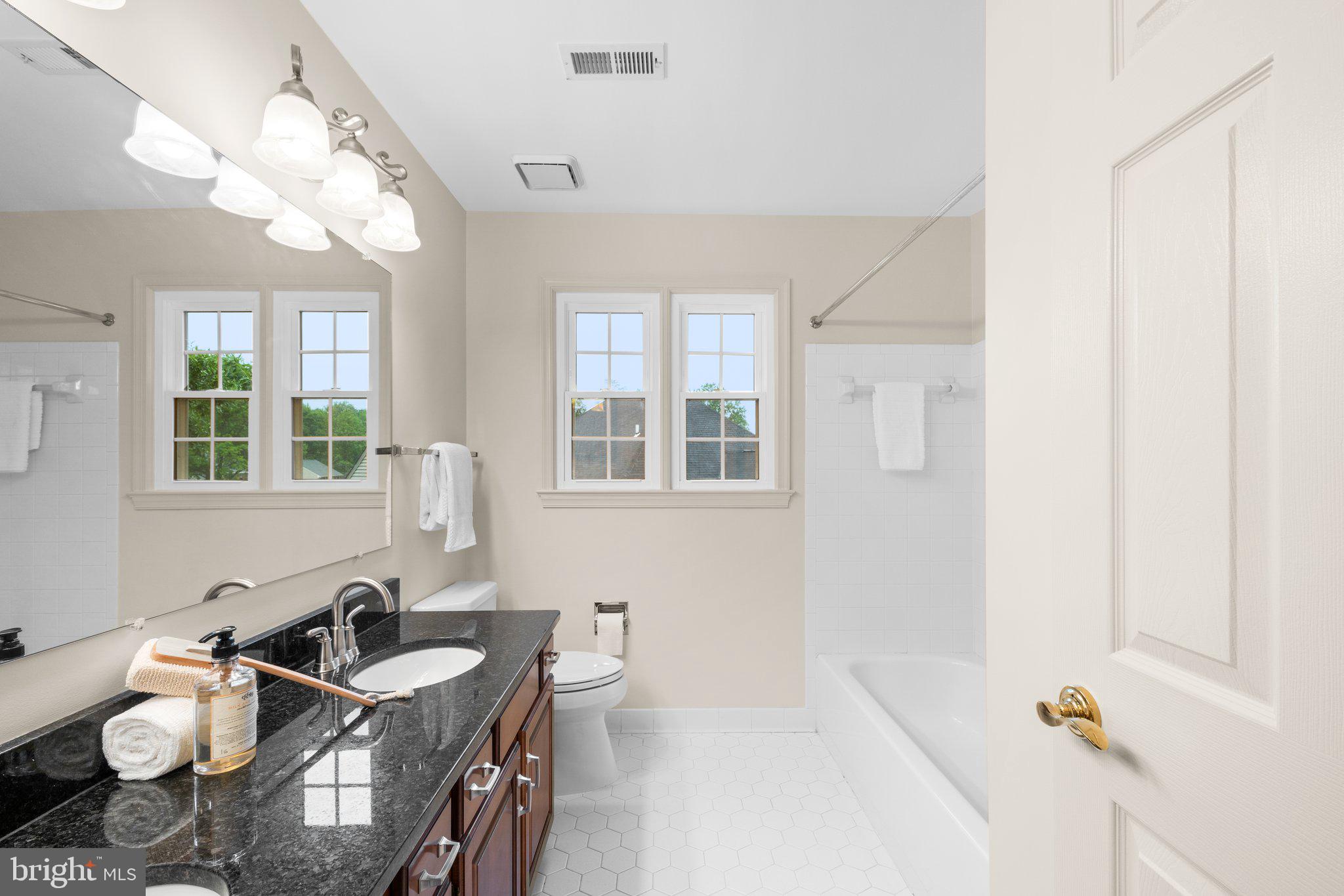 CROSSPOINTE - Residential