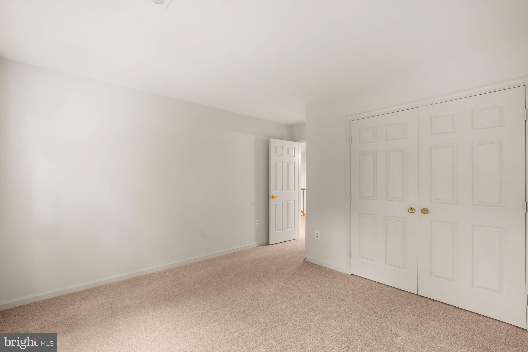 CROSSPOINTE - Residential