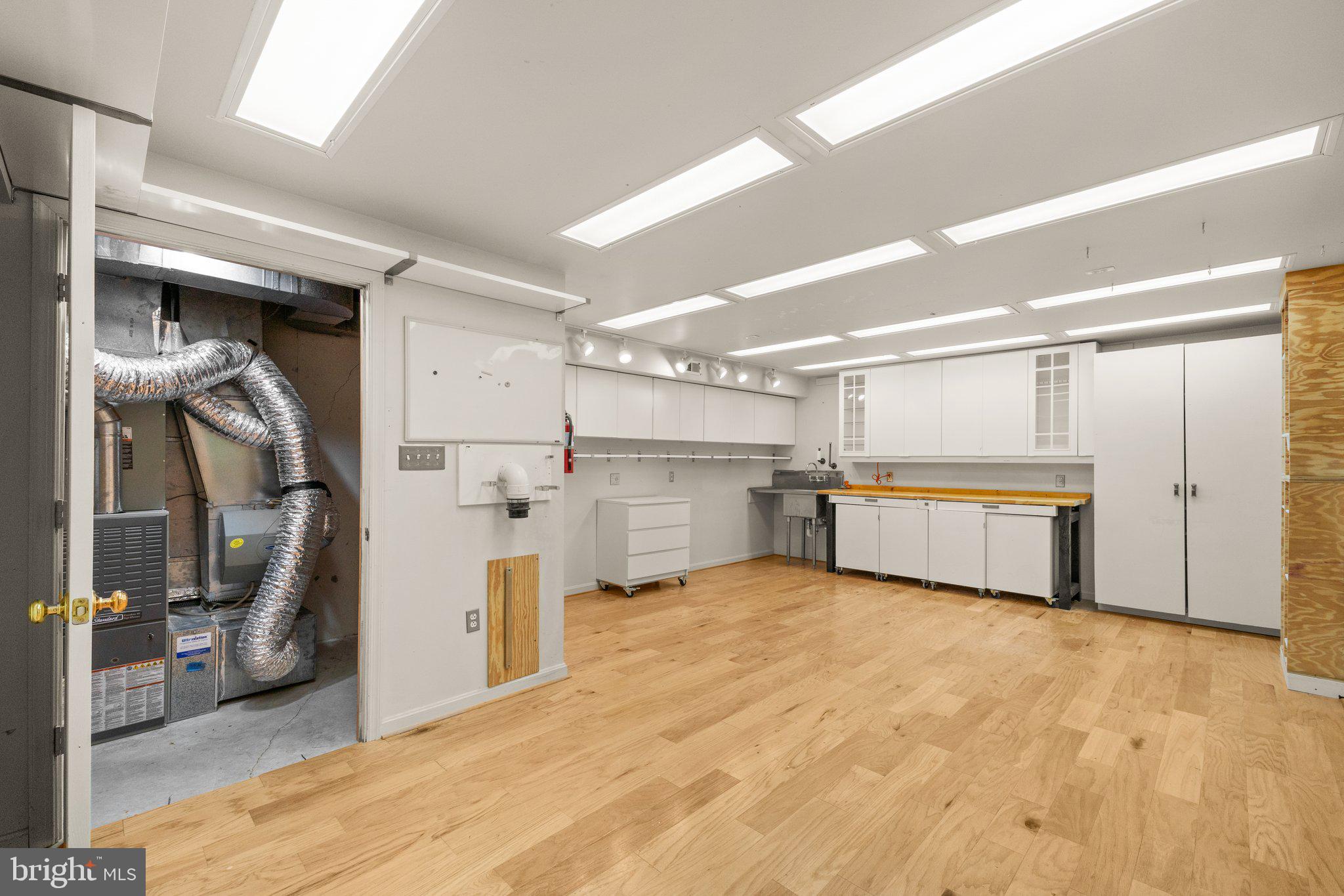 CROSSPOINTE - Residential