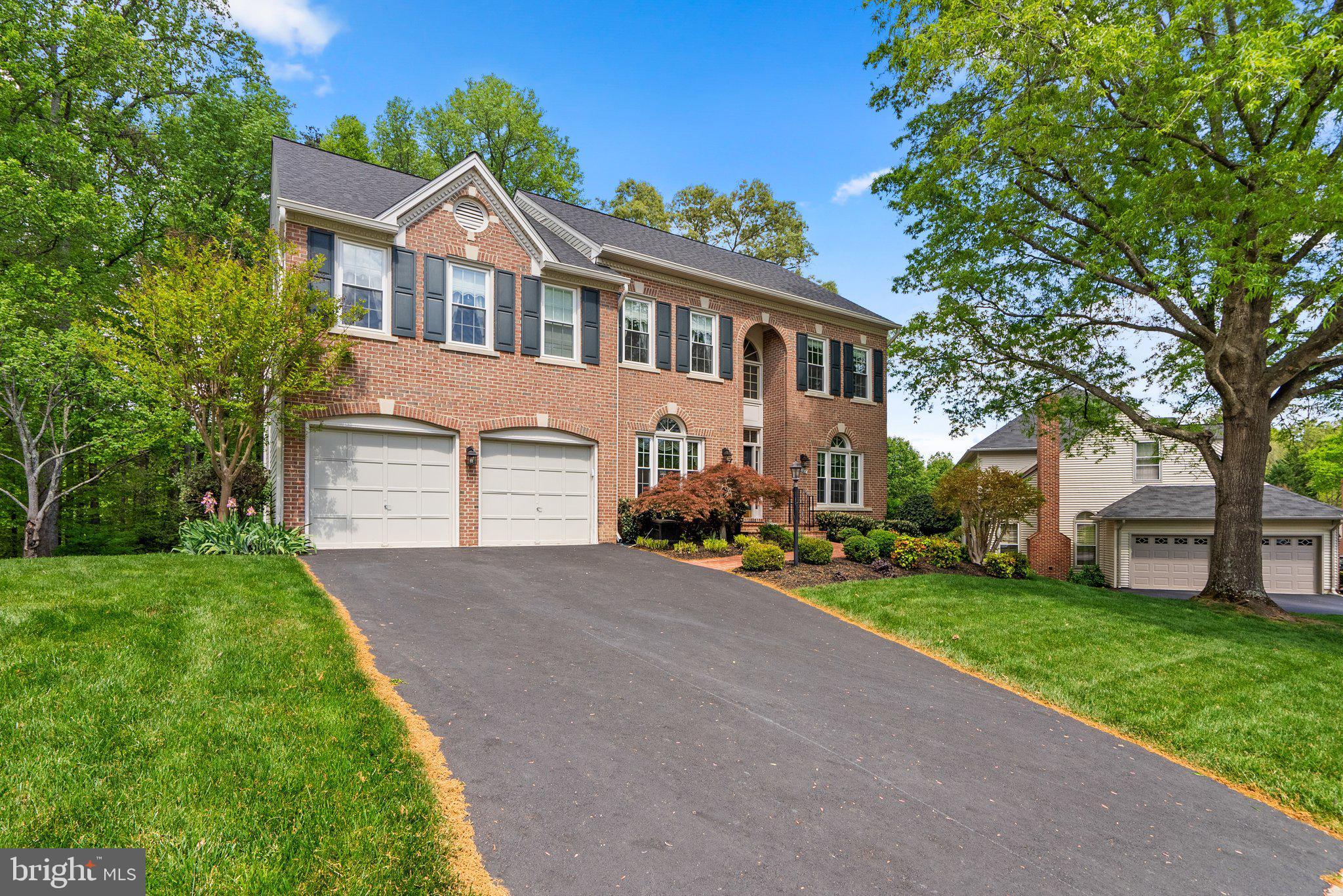 CROSSPOINTE - Residential