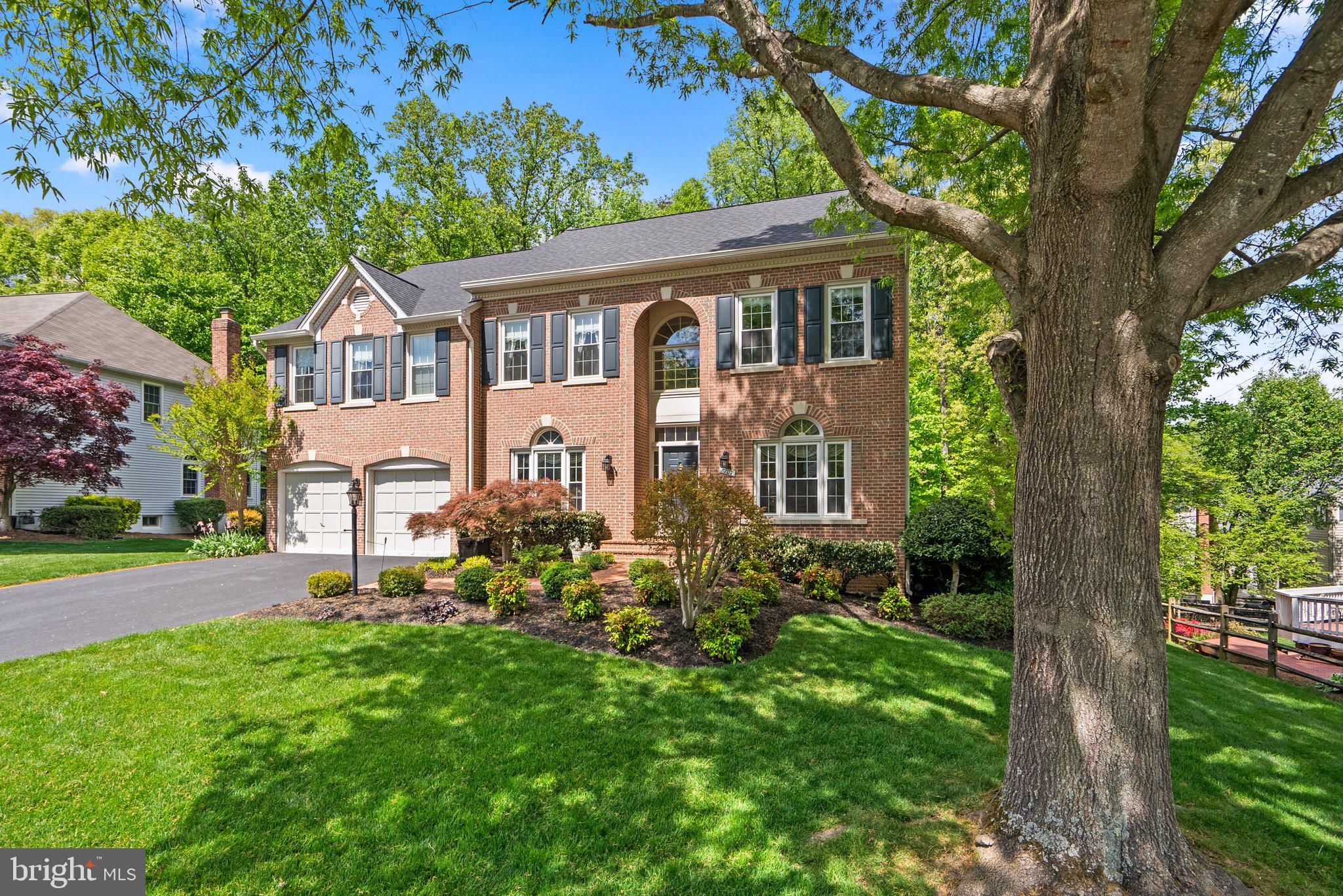 CROSSPOINTE - Residential