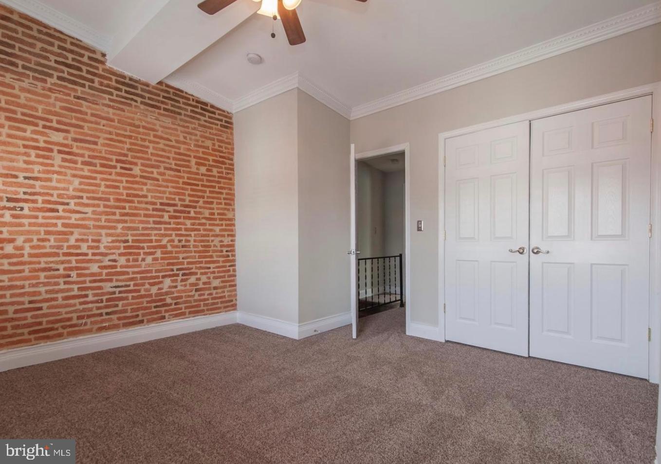 HOLLINS MARKET - Residential Lease