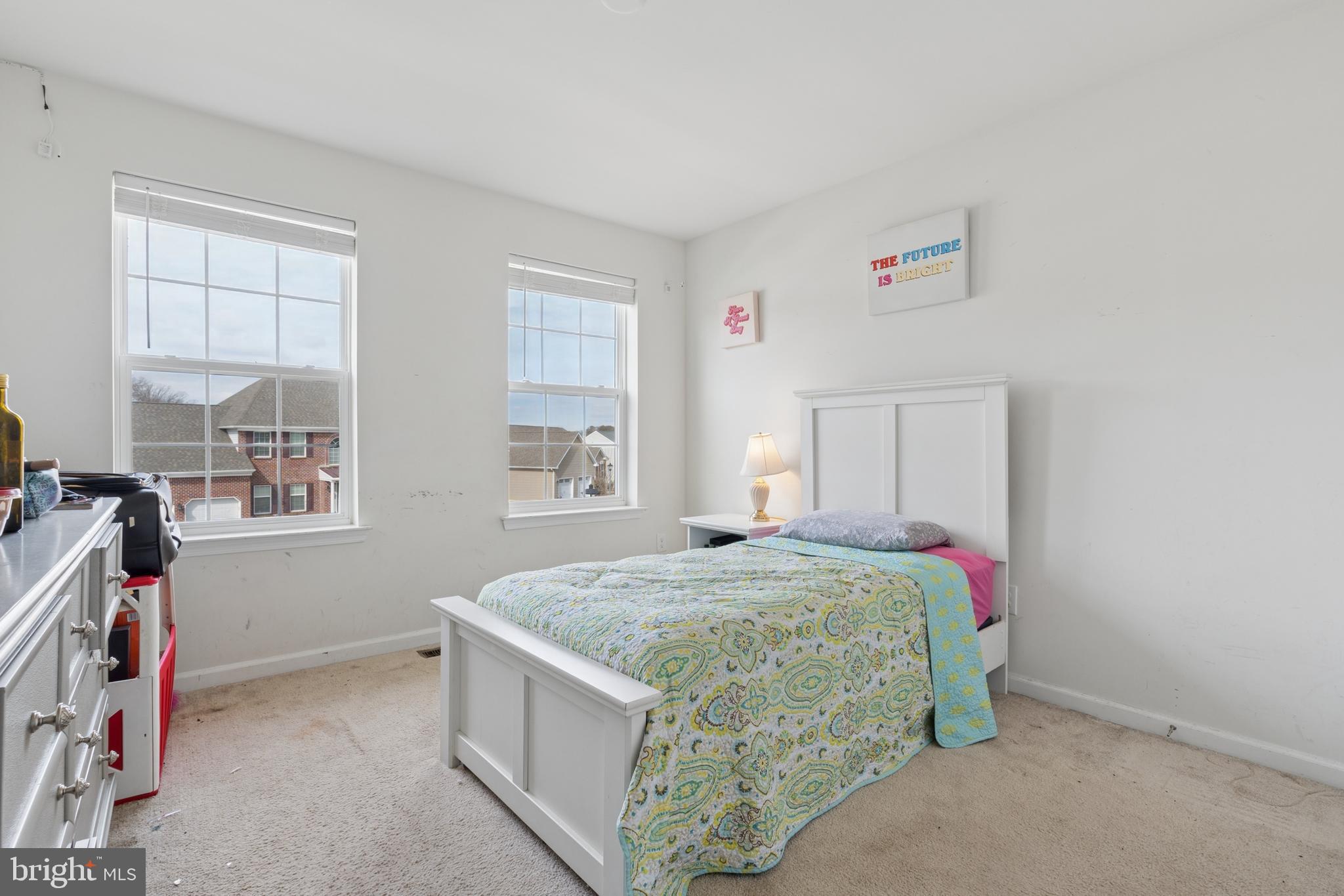 LAKE COMO WOODS - Residential