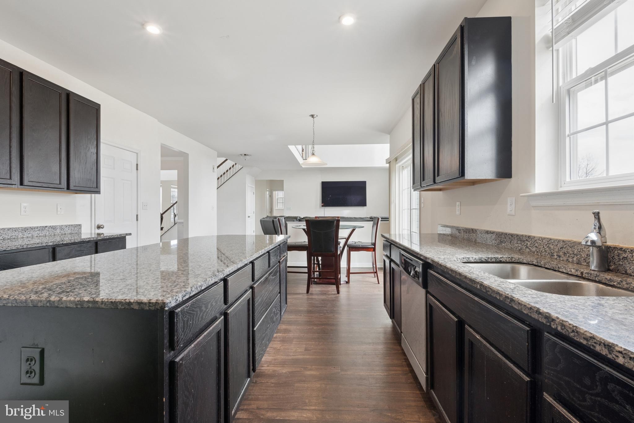 LAKE COMO WOODS - Residential