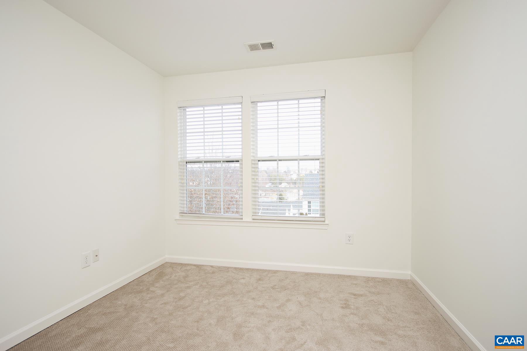 PAVILIONS AT PANTOPS - Residential Lease