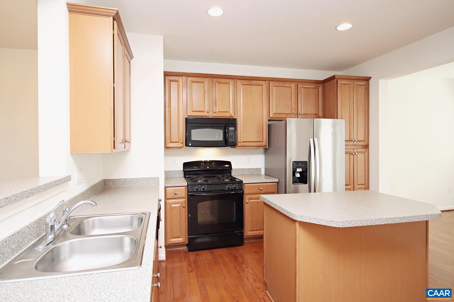 PAVILIONS AT PANTOPS - Residential Lease