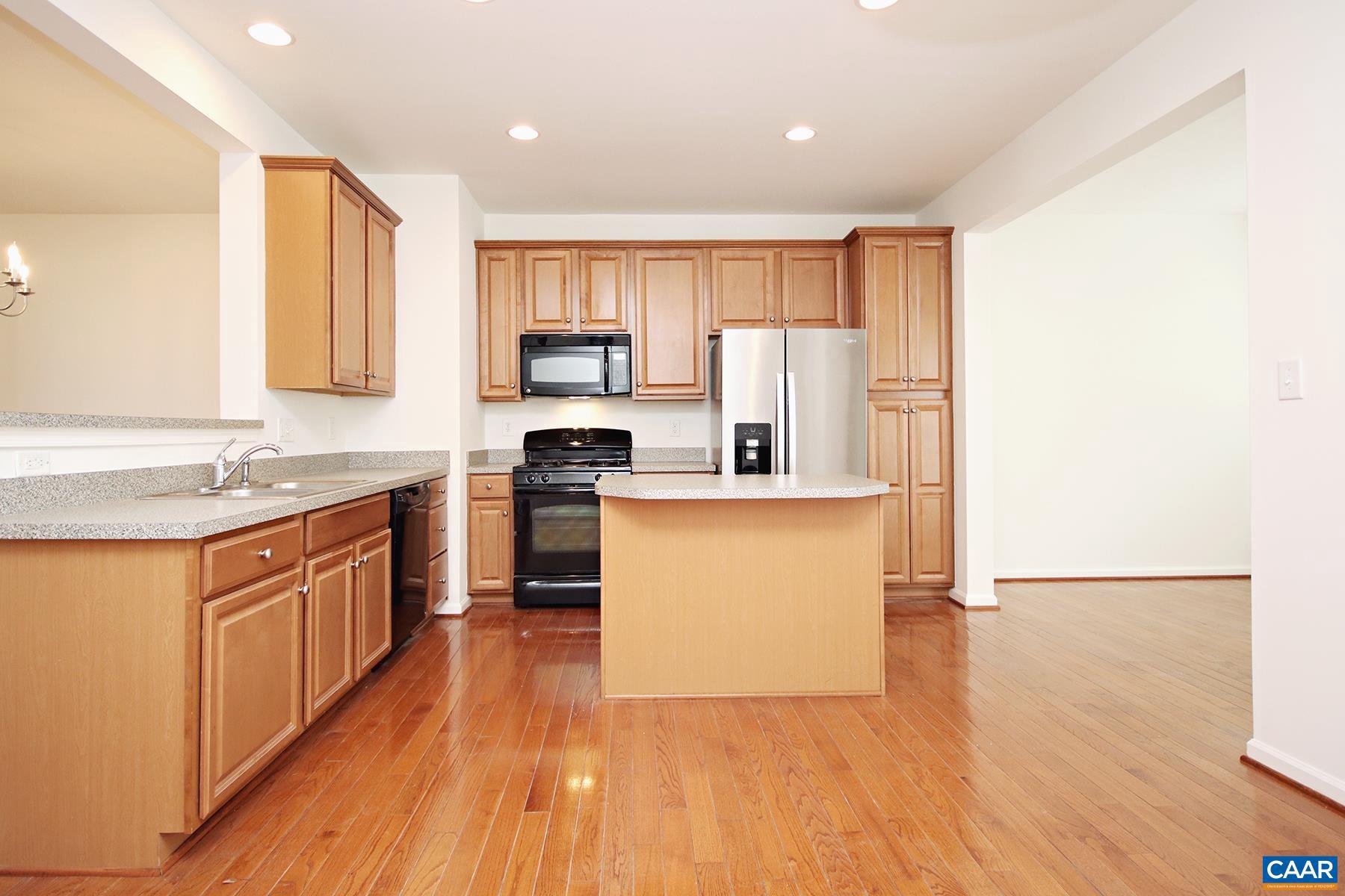 PAVILIONS AT PANTOPS - Residential Lease