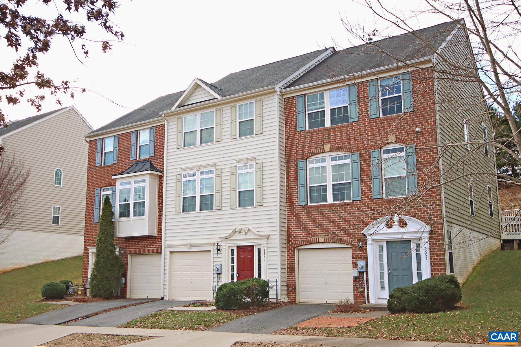 PAVILIONS AT PANTOPS - Residential Lease