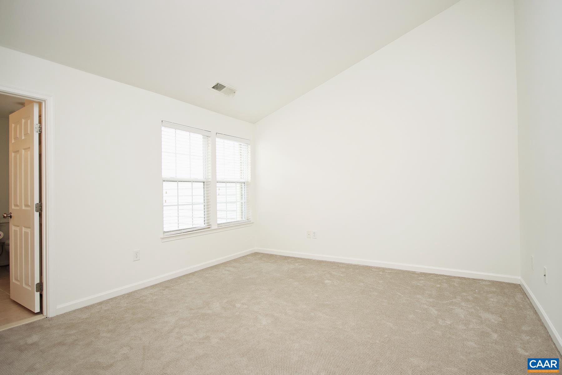 PAVILIONS AT PANTOPS - Residential Lease