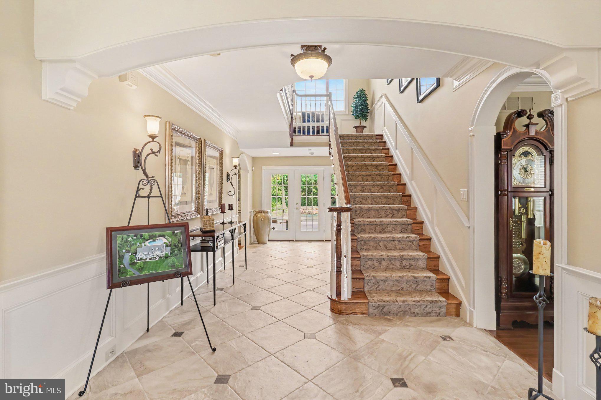 876 ASHBOURNE WAY